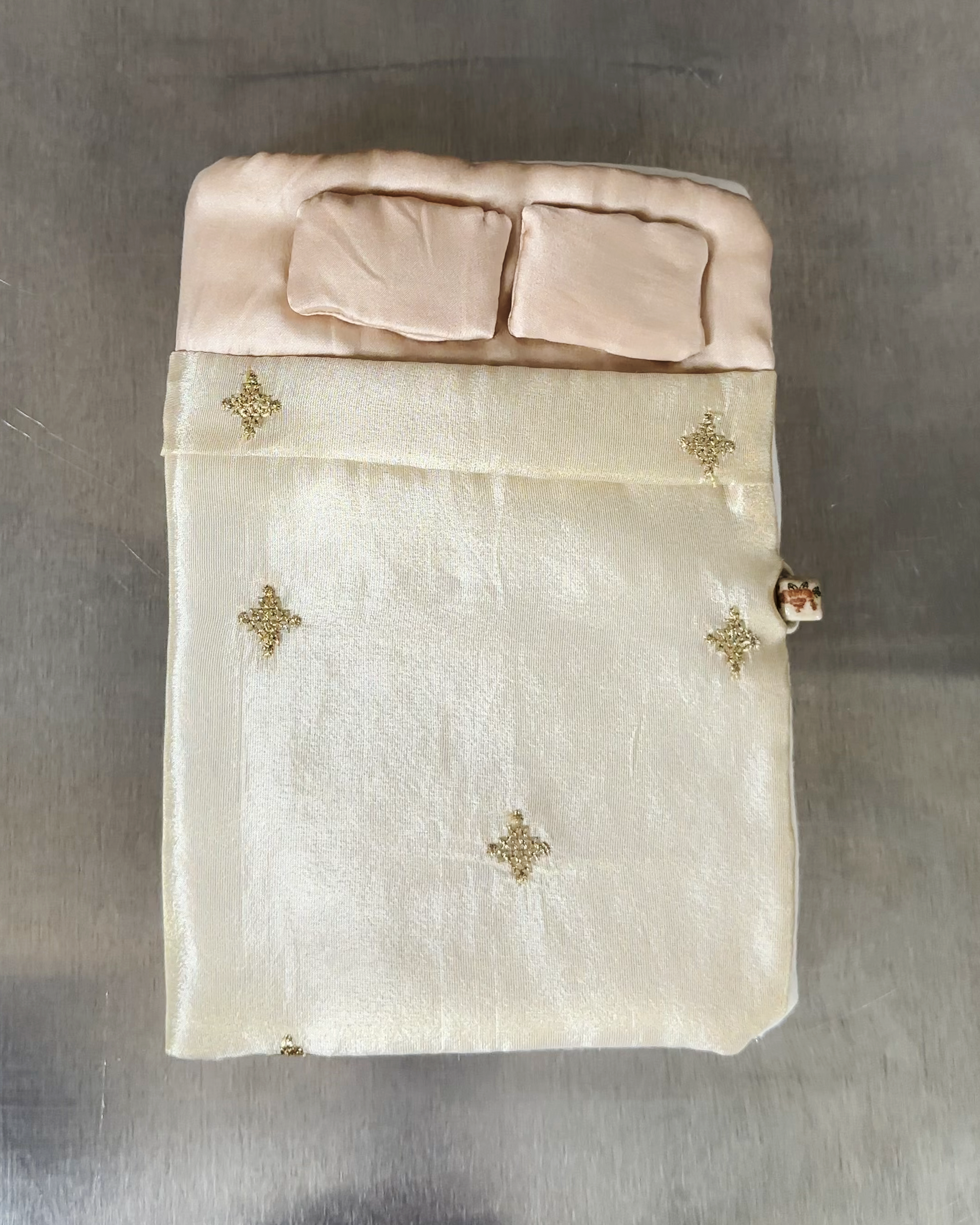 b reclaimed silk quilted puffy refillable journal.png