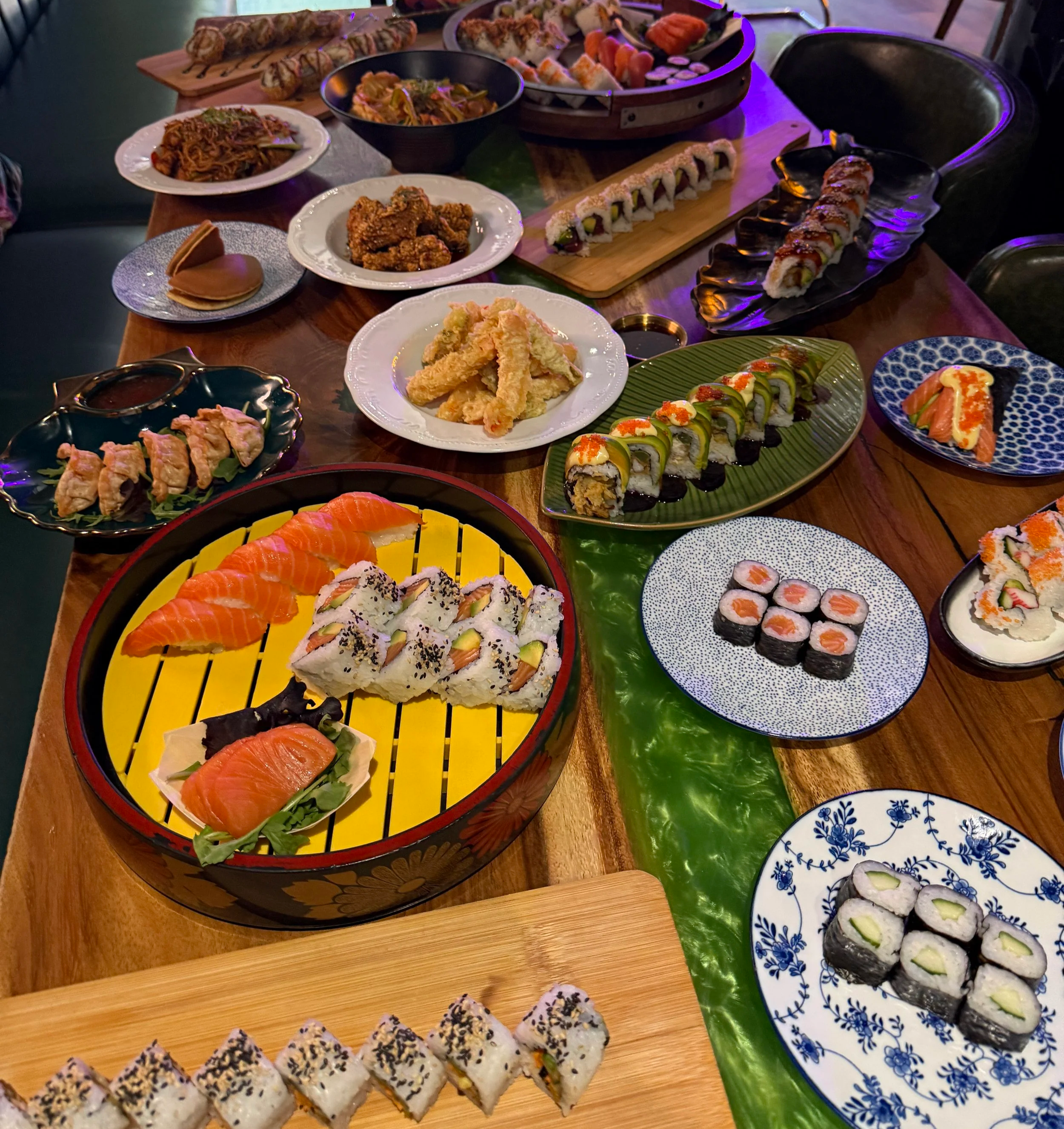 Bring the Award-Winning Taste of Esco to Your Door: Hampshire’s Best Event Catering 🍣✨