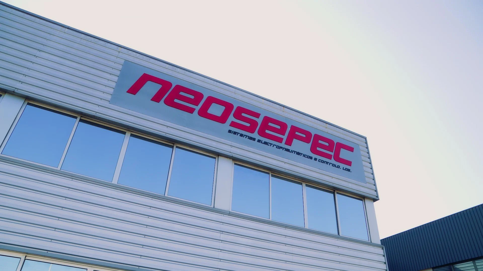 NeoSepec Institucional_Moment.jpg