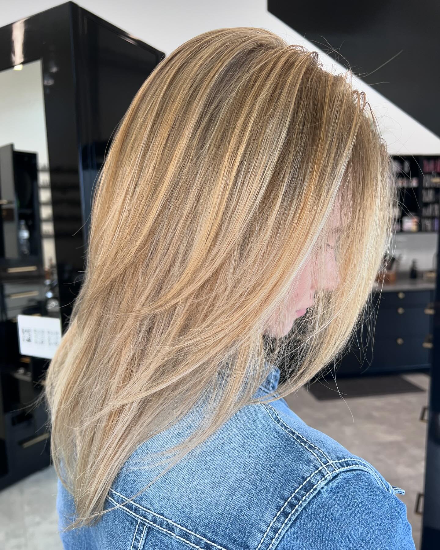 I didn&rsquo;t get her hair as blonde as she wanted. 

I know what you&rsquo;re thinking ... &ldquo;it looks great to me! I would be happy with that.&rdquo; 

I know, it looks beautiful too... but Macy wants it brighter. And in order to do that, we h