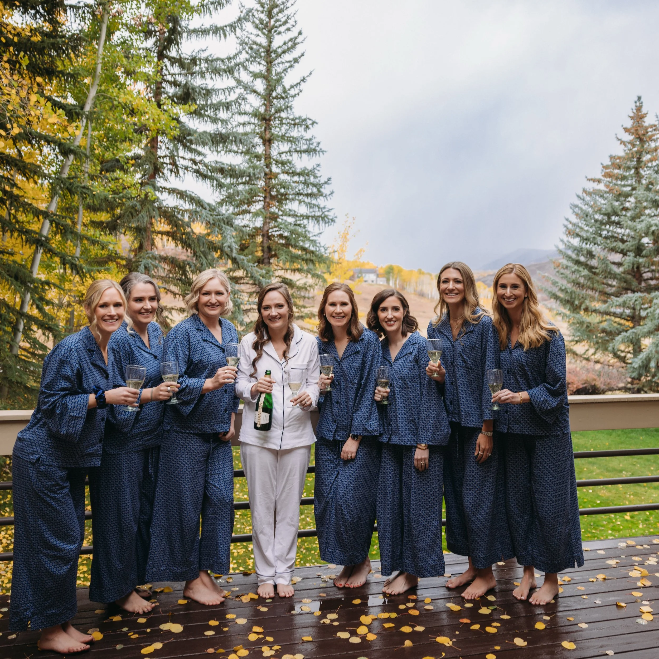 Being a part of a bride&rsquo;s special day is truly an honor! 

Getting to create magic with hair while witnessing the love and joy shared by her family and friends is an unforgettable experience. ❤️

From laughter to happy tears, these moments beco