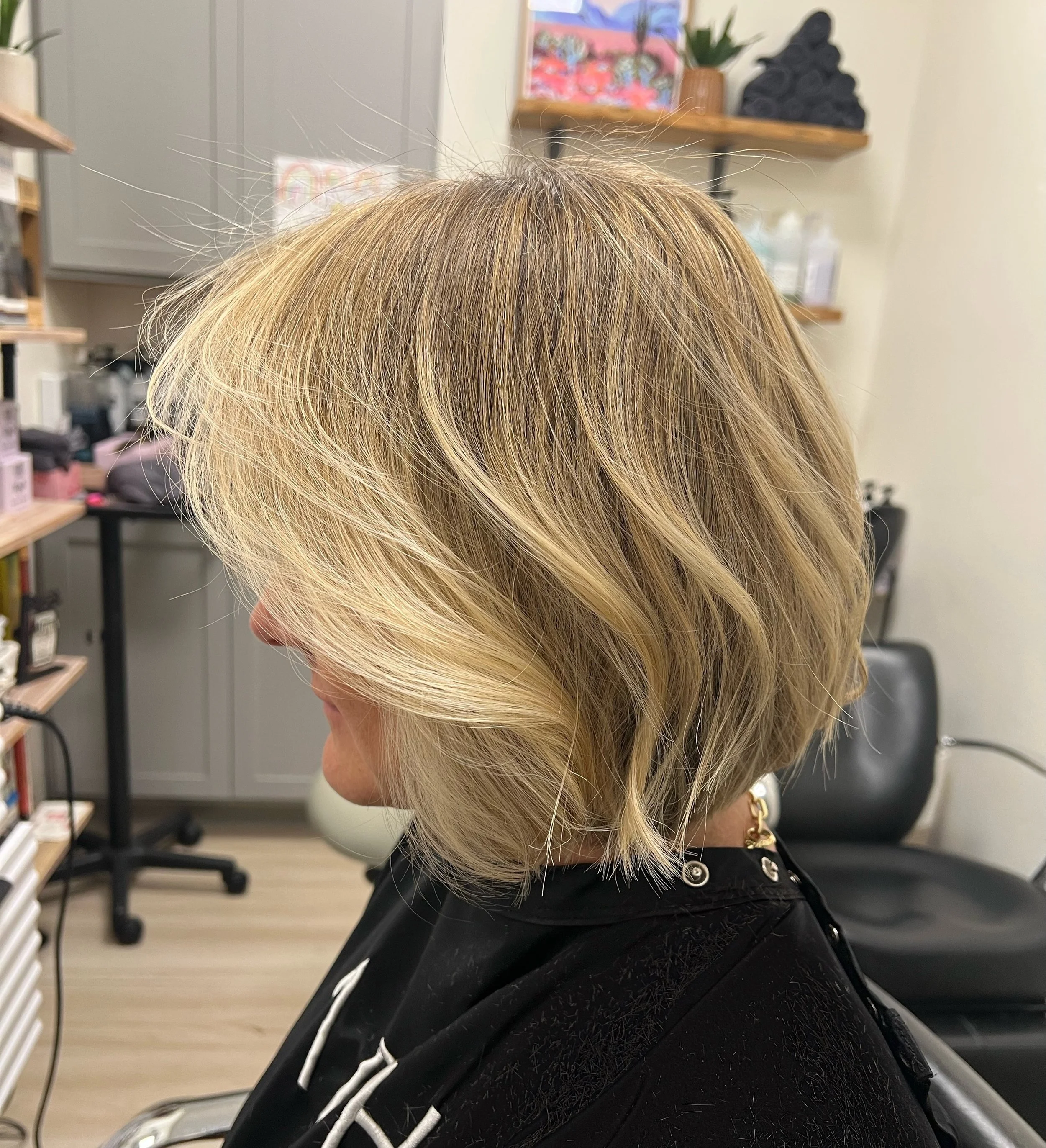 A fresh chop for summer? Yes, please. ☀️✂️

One of my favorite ways to make blonde hair feel healthy again is by taking off those dry, tired ends. It doesn&rsquo;t have to be a dramatic cut&mdash;even a few inches can completely transform how your ha
