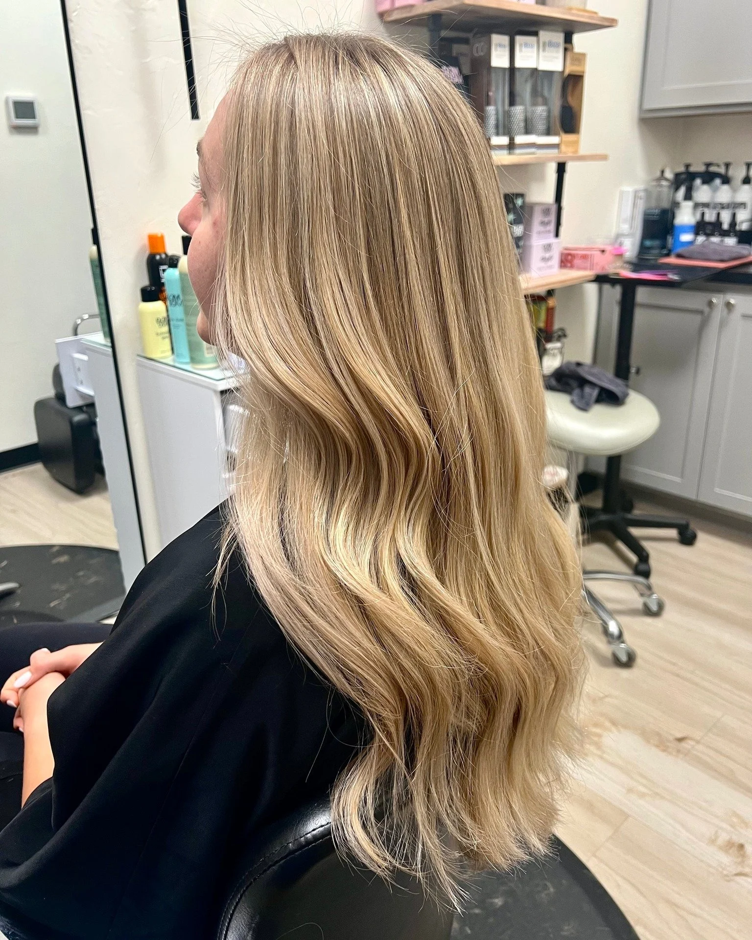 Want your blonde to look expensive and polished? It's probably not about going lighter. 👀

There&rsquo;s a difference between being blonde and having a really beautiful, polished blonde.

The blondes that look the most expensive usually have a few t