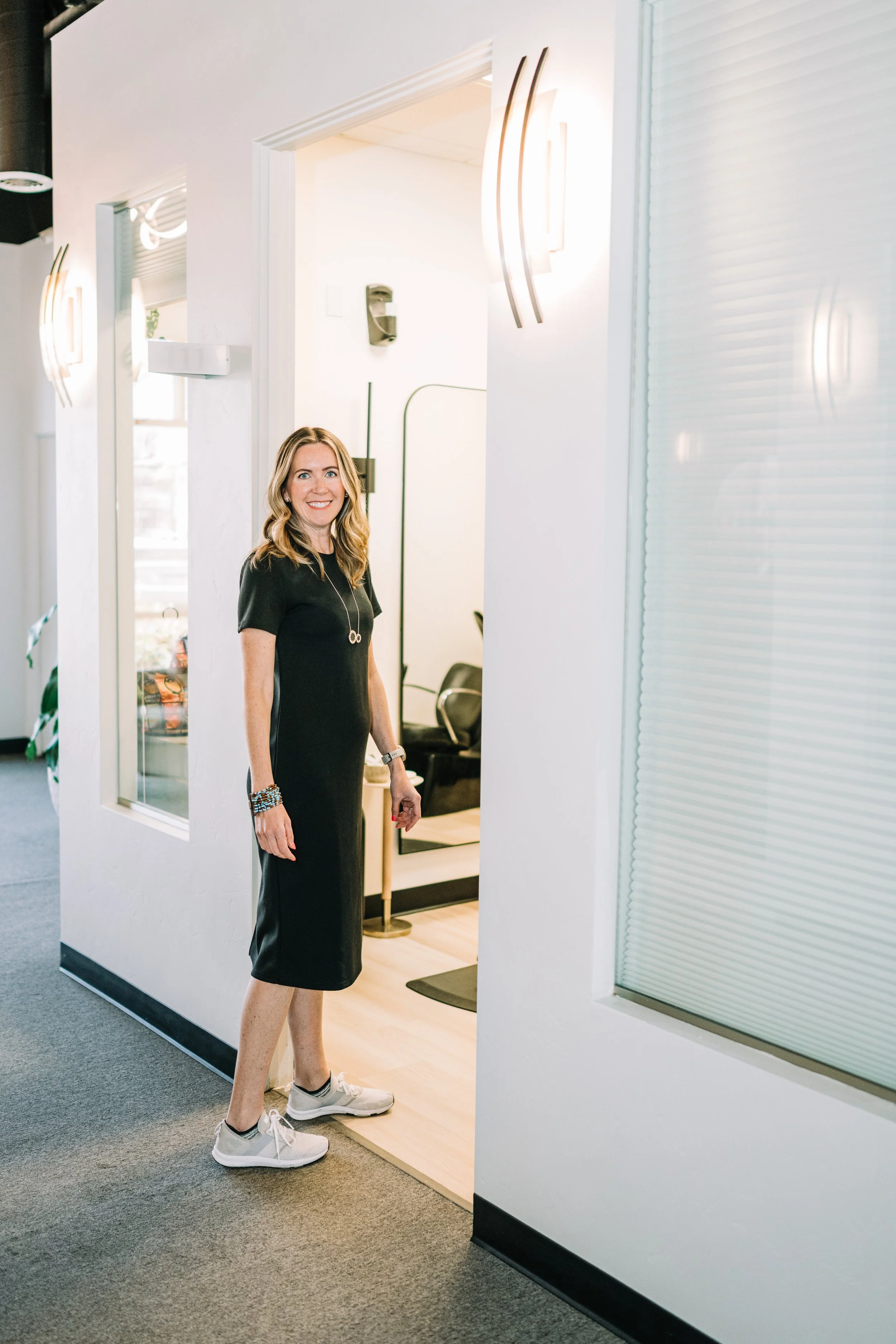 private studio in grand junction where annji specializes in blonding, bridal hair, short haircuts and temporary extensions