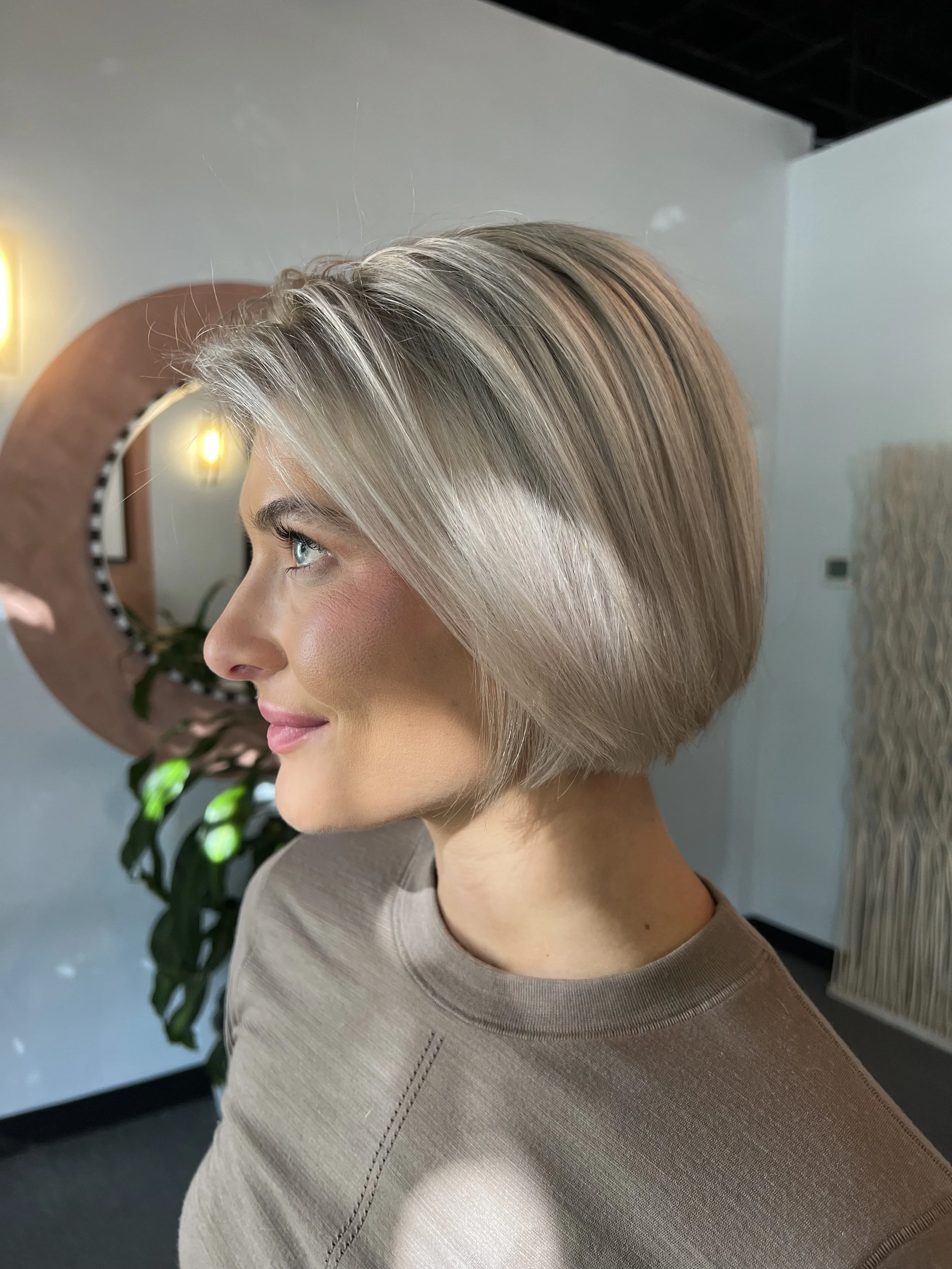 short hair chin length blonde hair bob