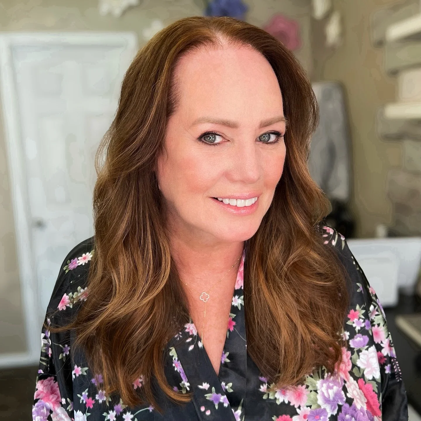 Because you&rsquo;ve spent decades showing up for everyone else, you deserve a salon experience designed to show up for you. 

Women 40+ are often juggling some combination of career, kids, friend, partner, or caregiver- it&rsquo;s so easy for us to 