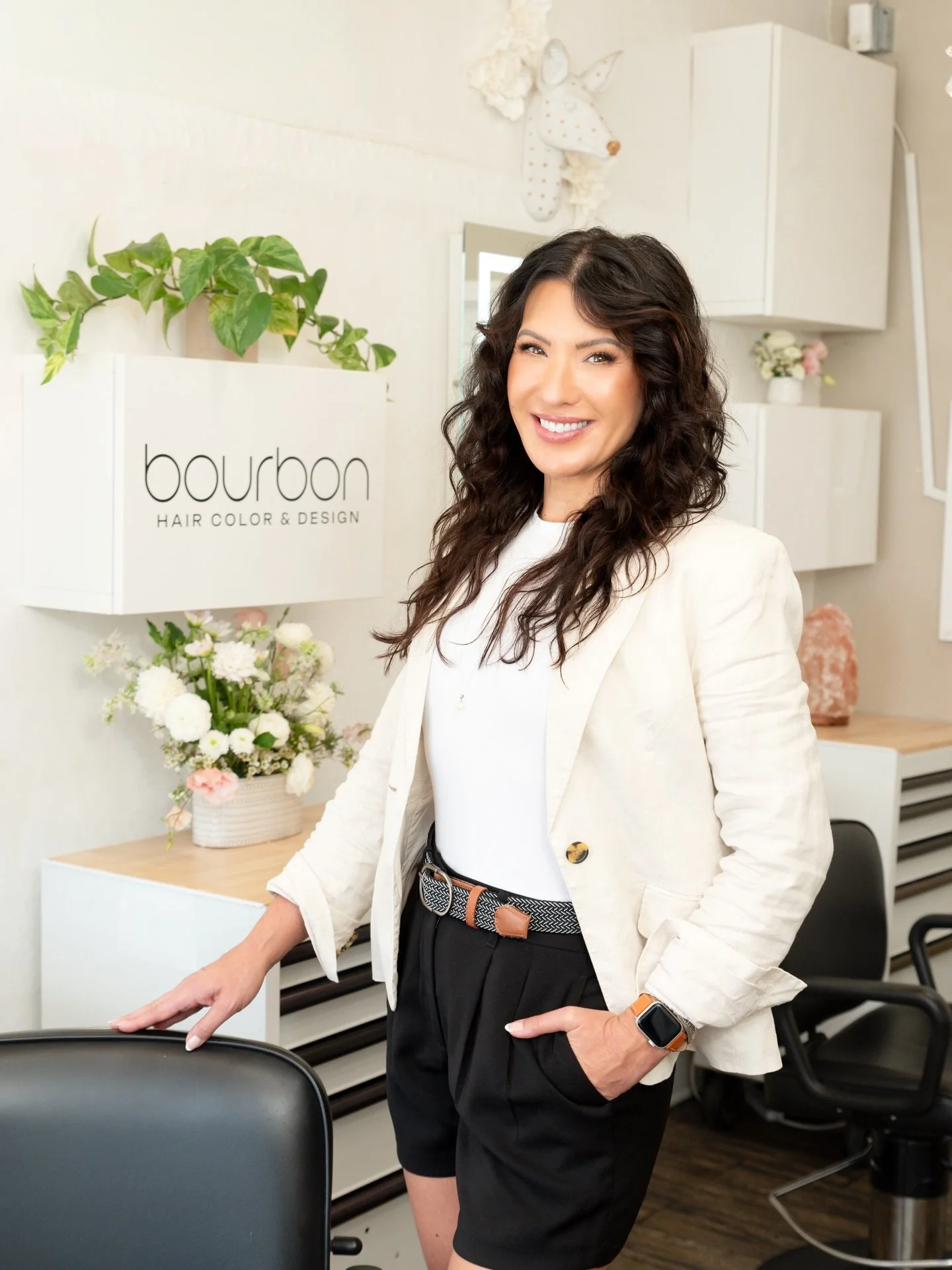 Hi, I&rsquo;m Michelle 🤘

I focus on gray coverage because I know how much it matters to feel polished, confident, and like yourself&hellip; especially in seasons of life where you&rsquo;re carrying a lot. I work primarily with women 40+ who want be