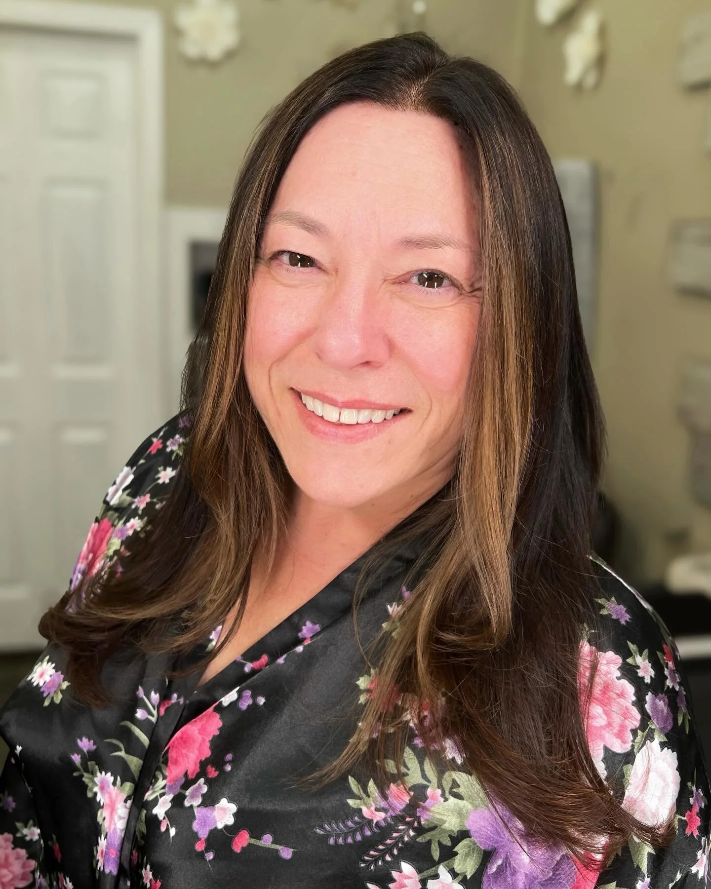 However your day is going&hellip; you&rsquo;ll leave polished.

That&rsquo;s always the goal. Not just color that looks beautiful in the mirror, but hair that makes you feel put-together when you step back into the rest of your day.

Great hair isn&r