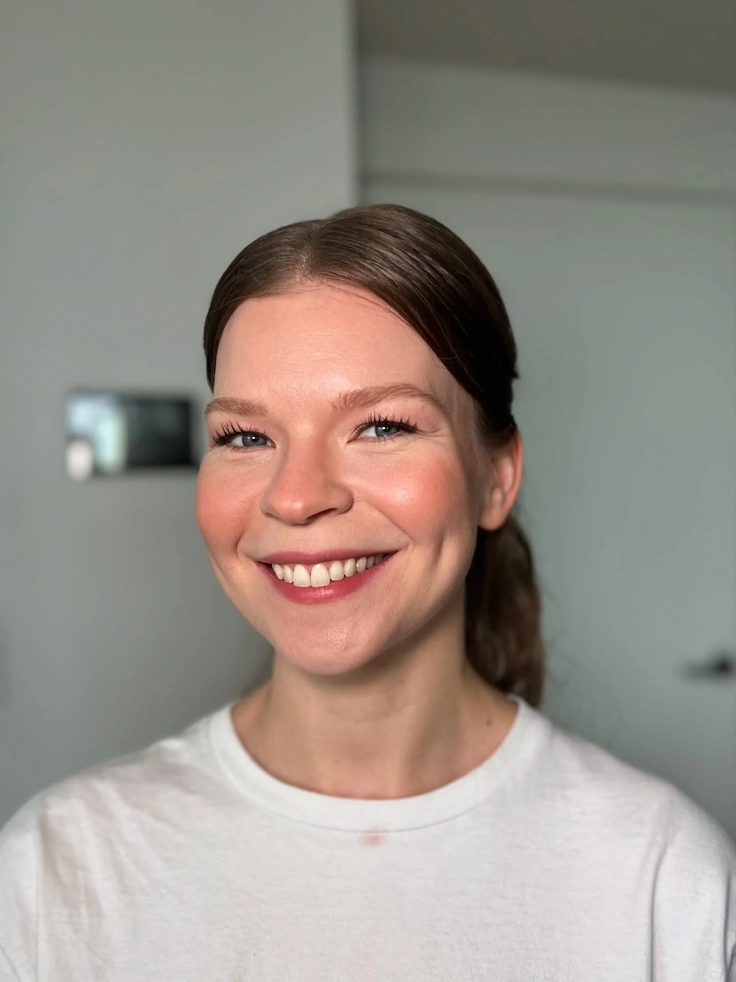 2025 brides have been loving blush and keeping it natural 🤩 does the trend continue for 2026? Give me your predictions!! 

#weddingvendors #2026bride #bridalmakeup #bridehairstyles #vancouverbride #vancouverweddinghair #vancouverbridalmakeup #vancou