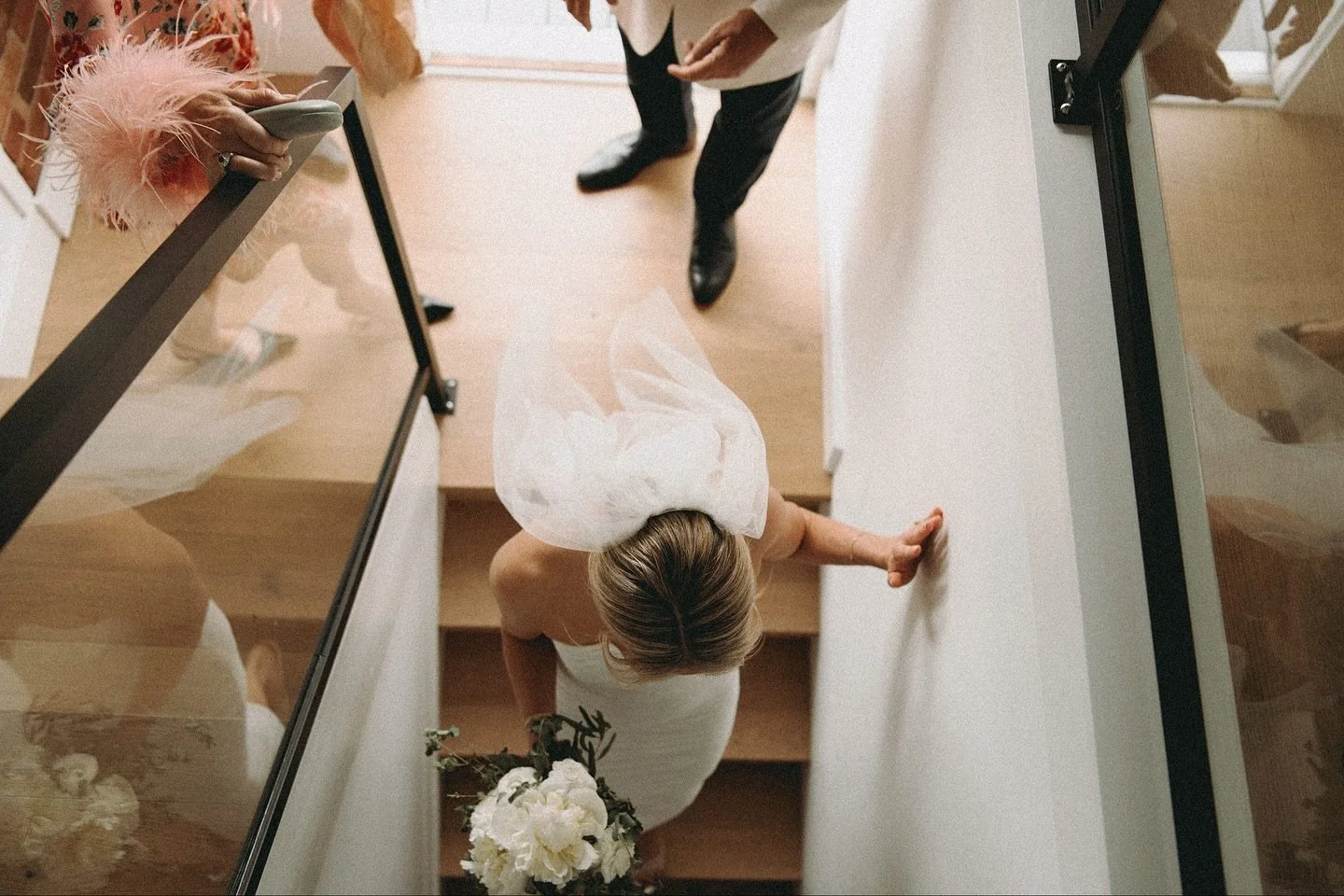 Off to the altar 💍 A few faves from Chloe&rsquo;s wedding 🤍 Ready to book your hair and makeup? Fill out the contact form on the website ✨ pmbeautyco.com

Photos by @henryf 

#weddingvendors #2026bride #bridalmakeup #bridehairstyles #vancouverbride