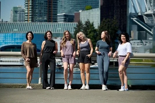 Out &amp; about with @daubanddesign for Spring &amp; Summer 2025 
Photos by @alexwaber 
Models: @ashleydrody @moovinstylewithhadis @pegs_tang @fitlifecoaching.ca @katieroxmusic 

#vancouvermakeupartist #vancouverfashion #shoplocalbc #commercialhairst