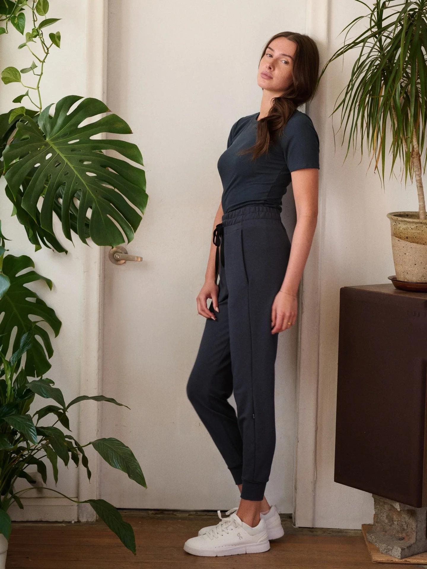 Spring is almost here and I&rsquo;m still reminiscing @daubanddesign Spring / Summer &lsquo;25! 

Model @amalinawoods 
Photos by @alexwaber 
&bull;
&bull;
&bull;
&bull;
#commercialhairstylist #commercialmakeupartist #editorialmakeupartist #vancouverf