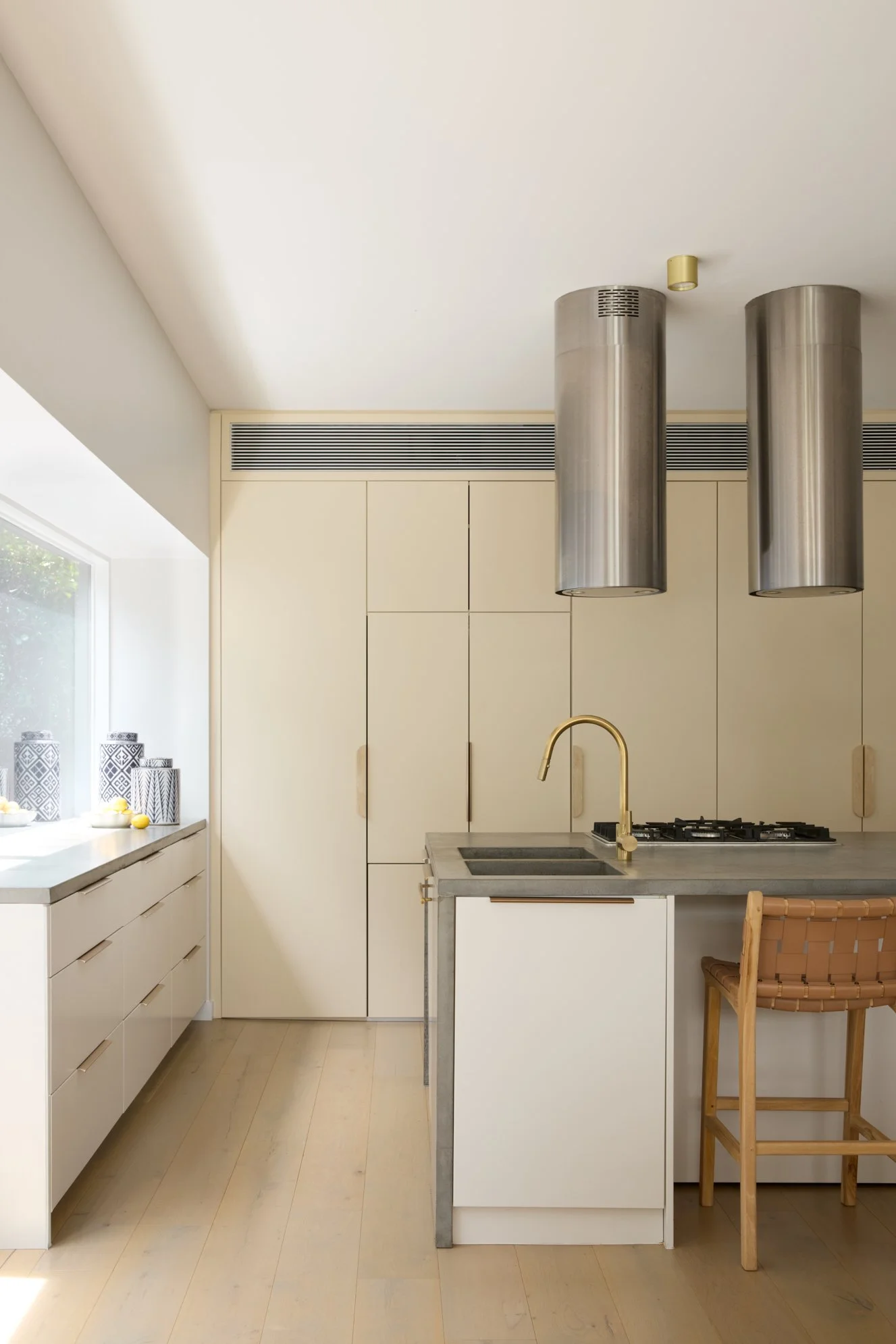 MM - LALO Interiors - Duncan Ave - 011.jpg