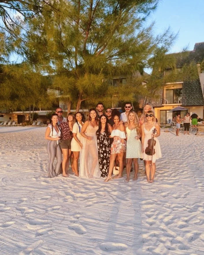VioVino_Beach.JPG