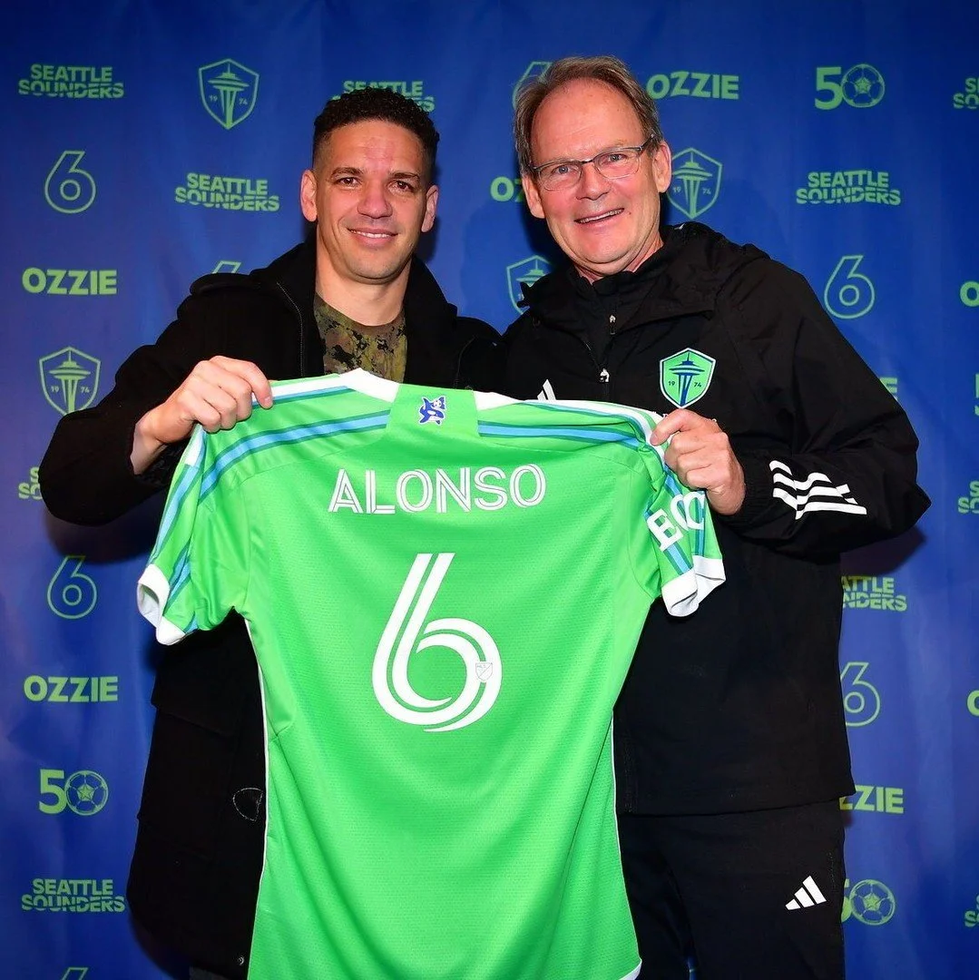 Now just 6️⃣ days until Eras of Legends at the Sounders' HQ. Marcus Hahnemann is latest confirmed guest speaker. Georgetown's debut brew to be poured. Great silent auction items, from suite for 24 to pitchside seats to team-signed jerseys &amp; ball 