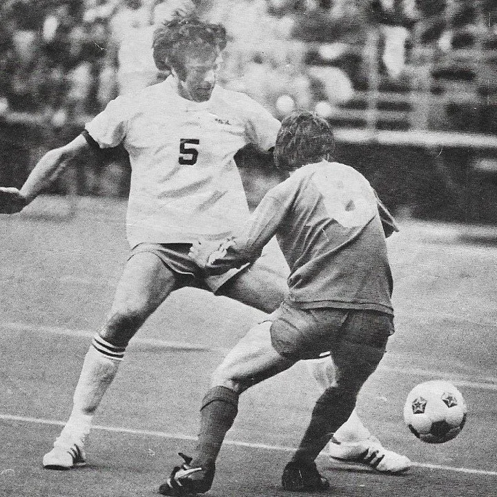 Now only 5️⃣ days to Eras of Legends, hosted by Brian Schmetzer, Nov. 18at Sounders clubhouse. You'll be in the presence of Sounders spanning five decades. Tickets include food, drink, scarf, program, laughs, memories. Get yours at WAsoccerlegends.or