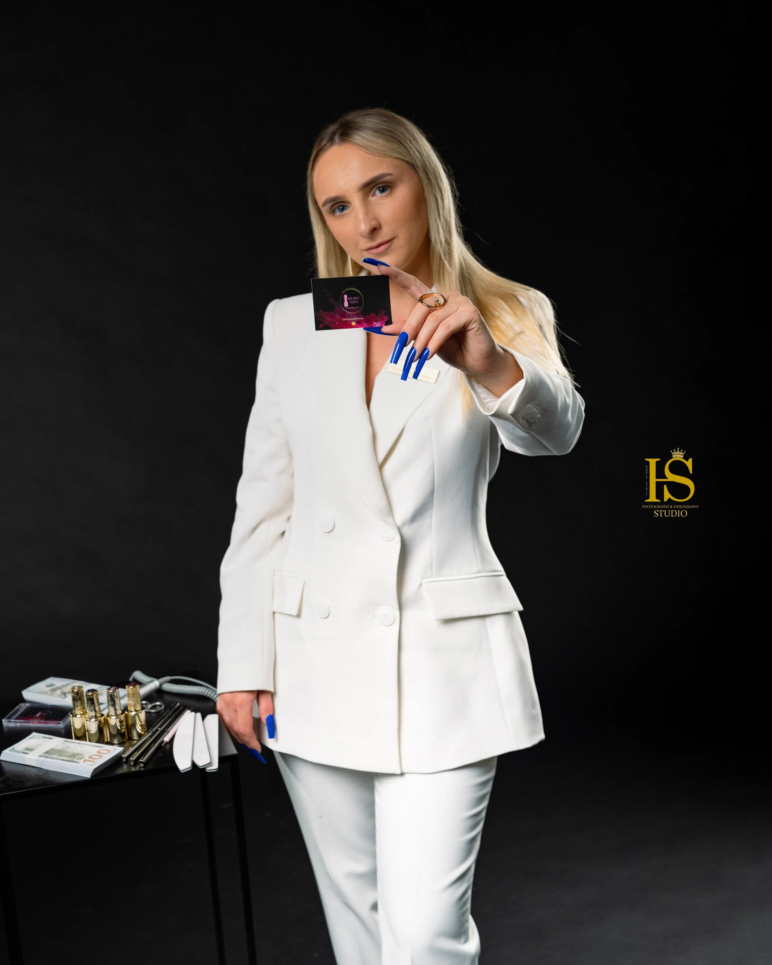 secret business-33.jpg