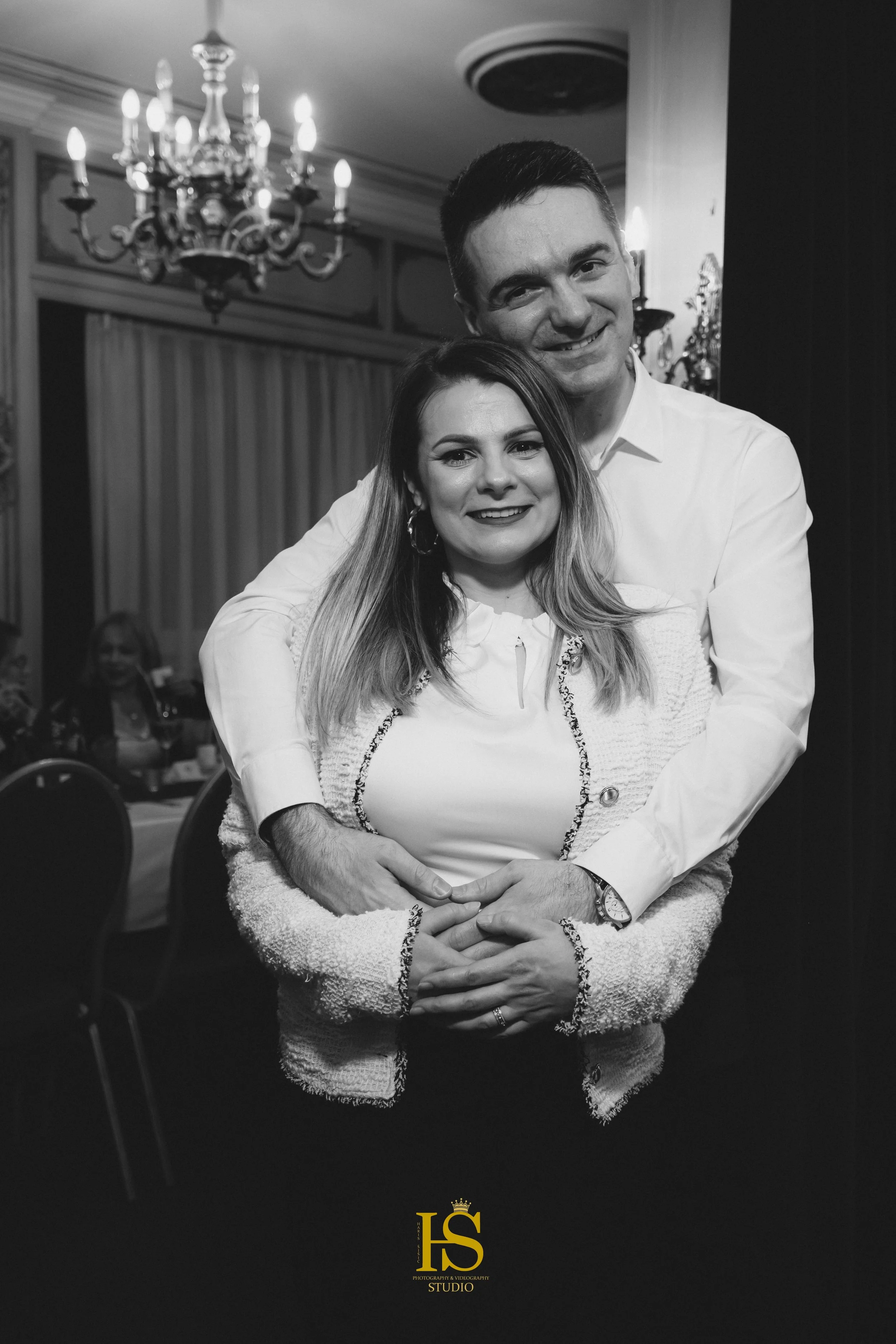 LELICA MILUTINOVIC PARTY WIEN 25-200.jpg