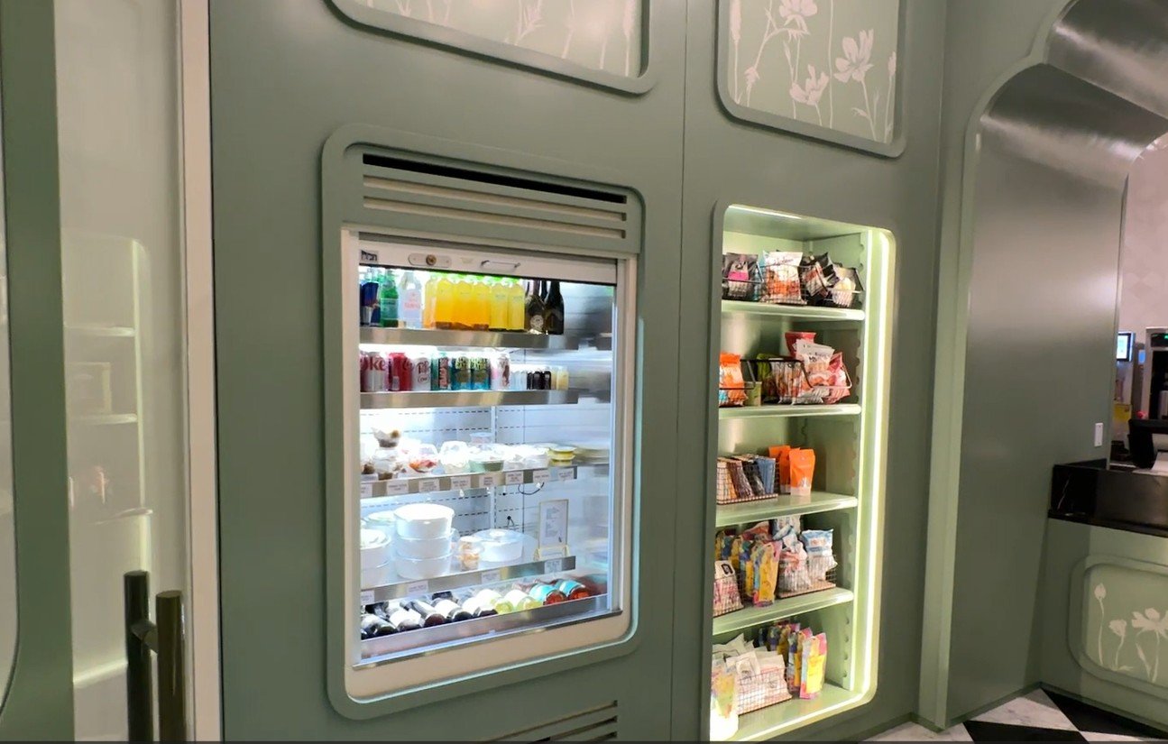 Fifi Parie's Coffee Shop 2.jpg