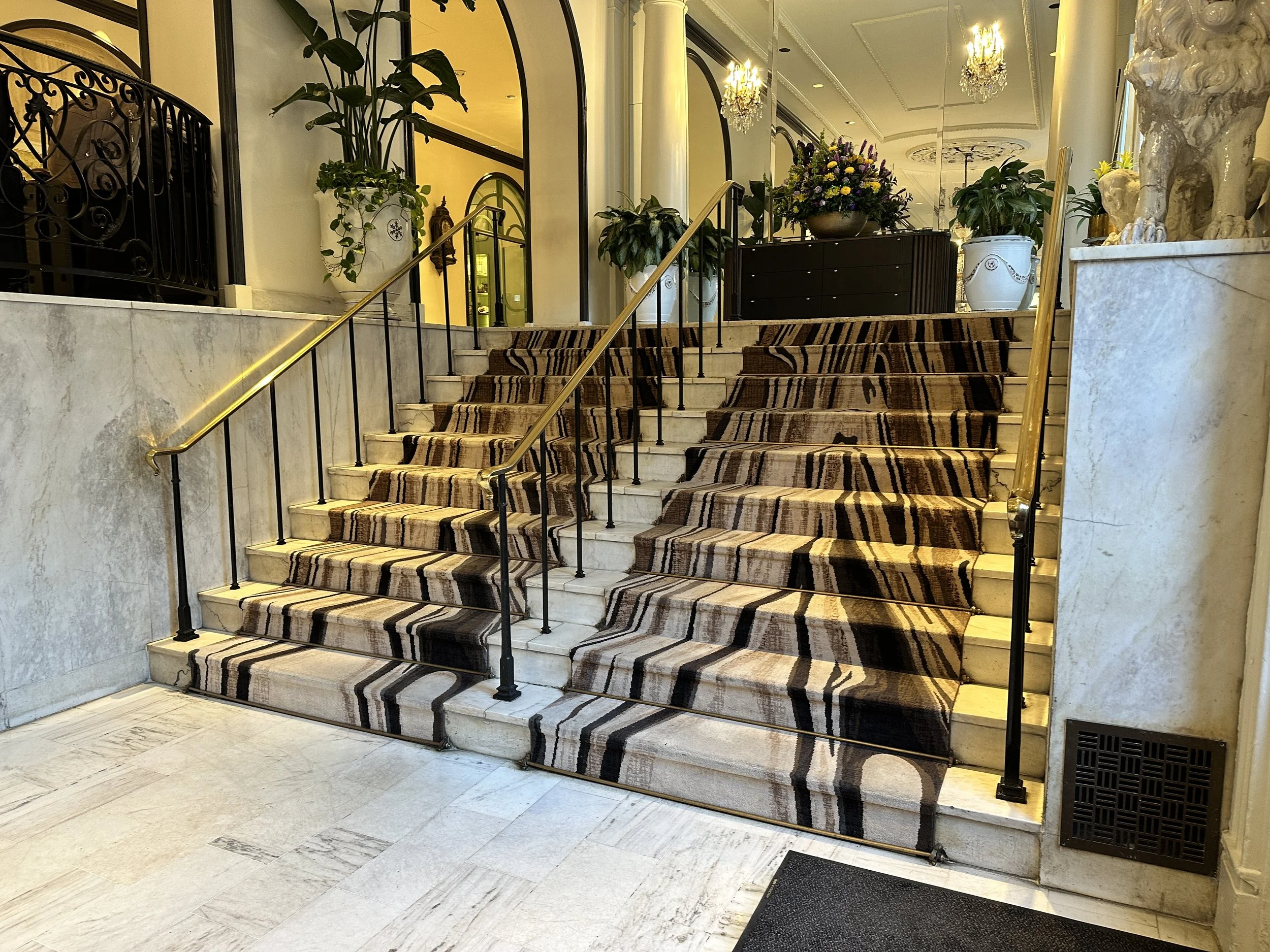 Lobby Stiars Right.jpg