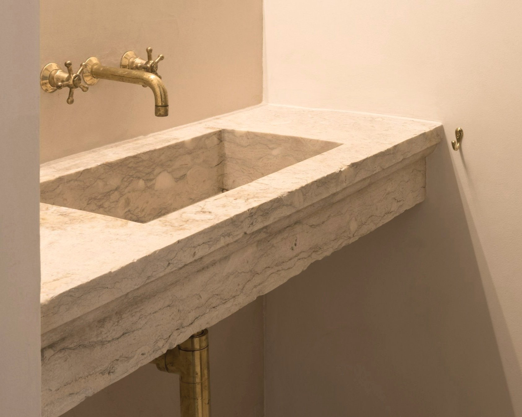 41_4_Detail-Sink-Stone.jpg