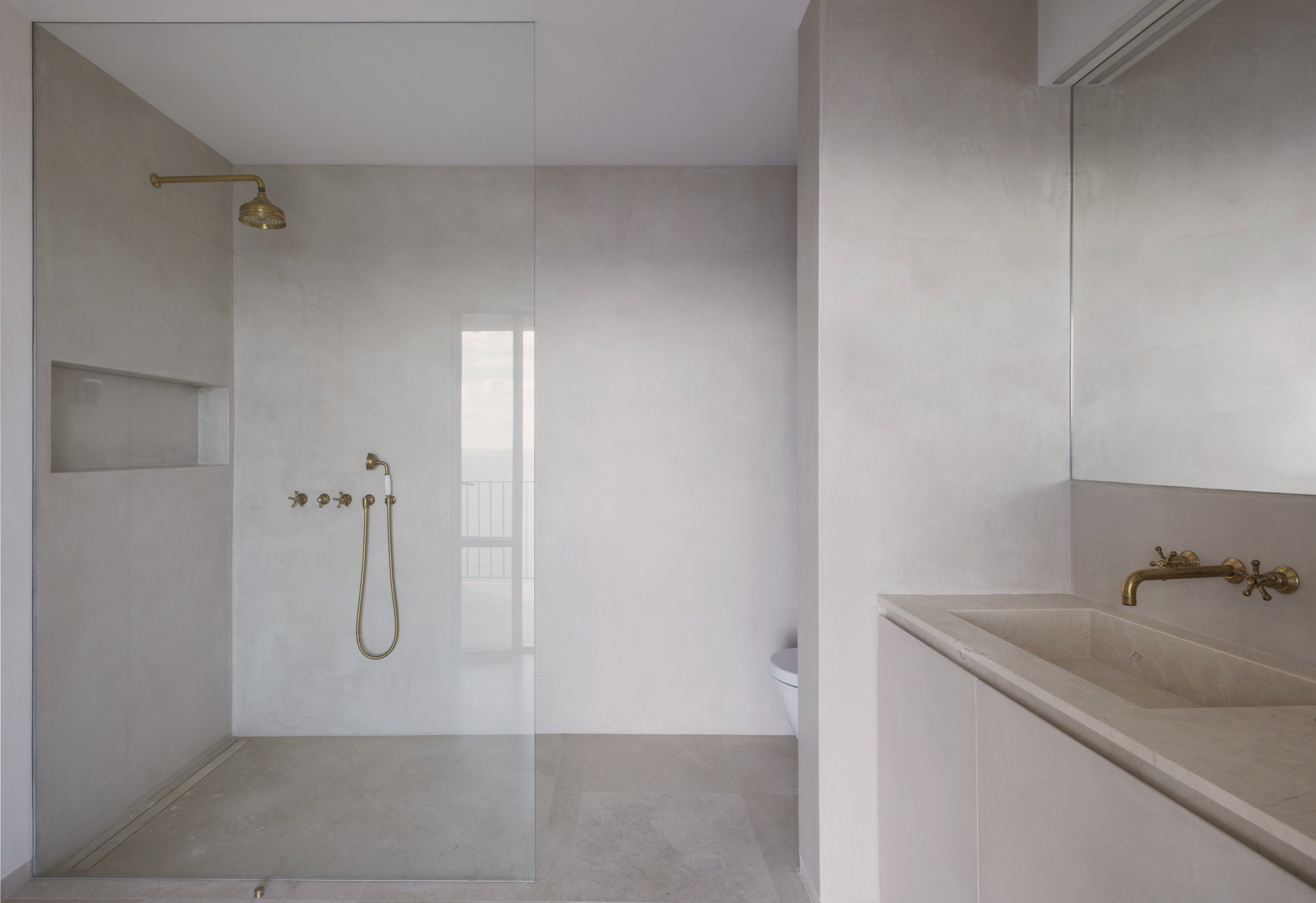 28_1_Master Bathroom side.jpg