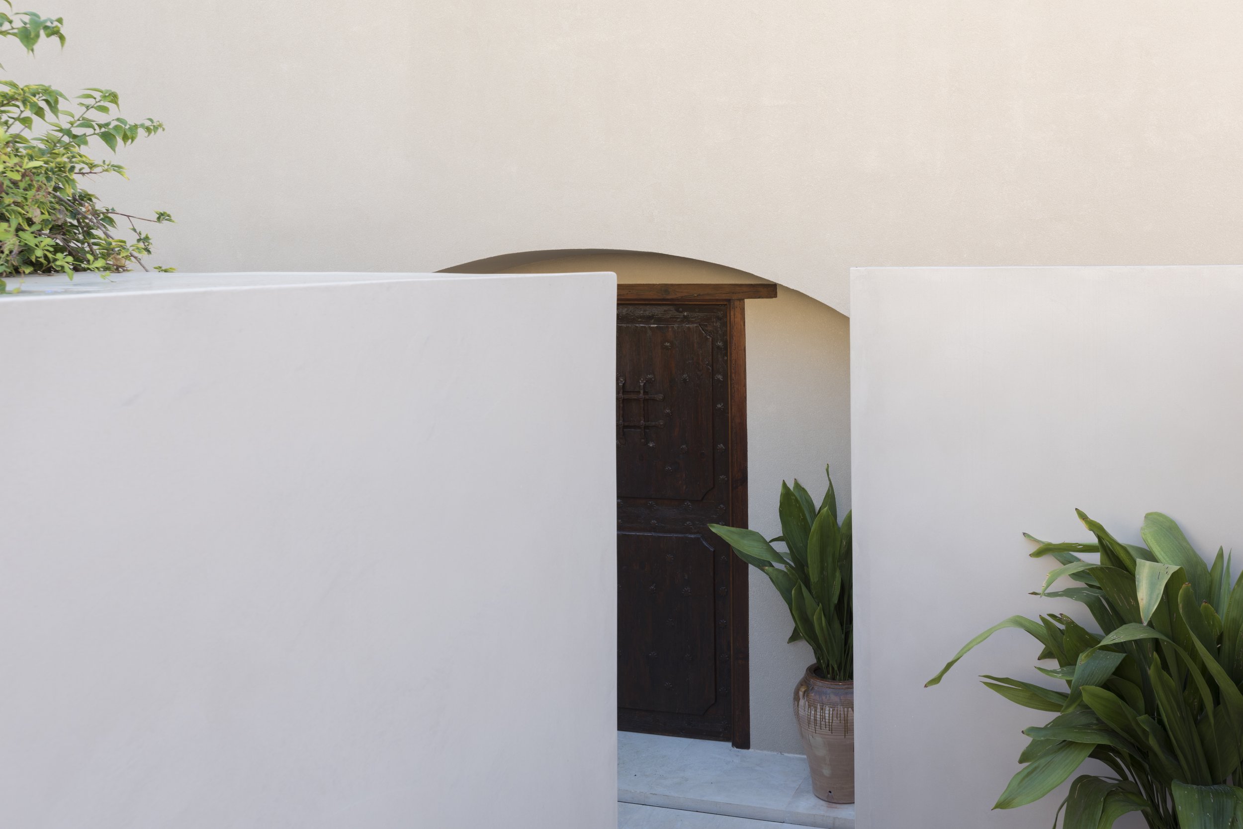 5_Front Door.jpg