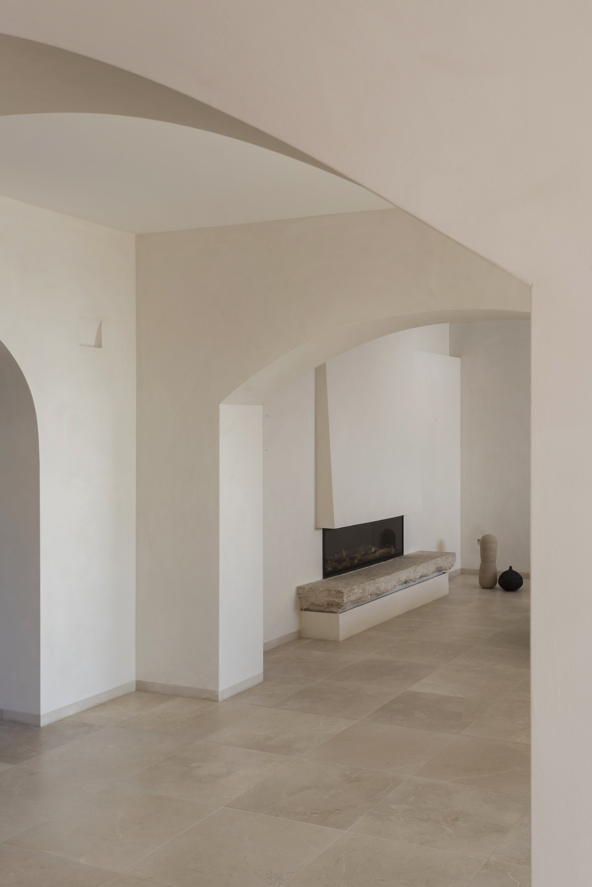 18_Living Room Side.jpg