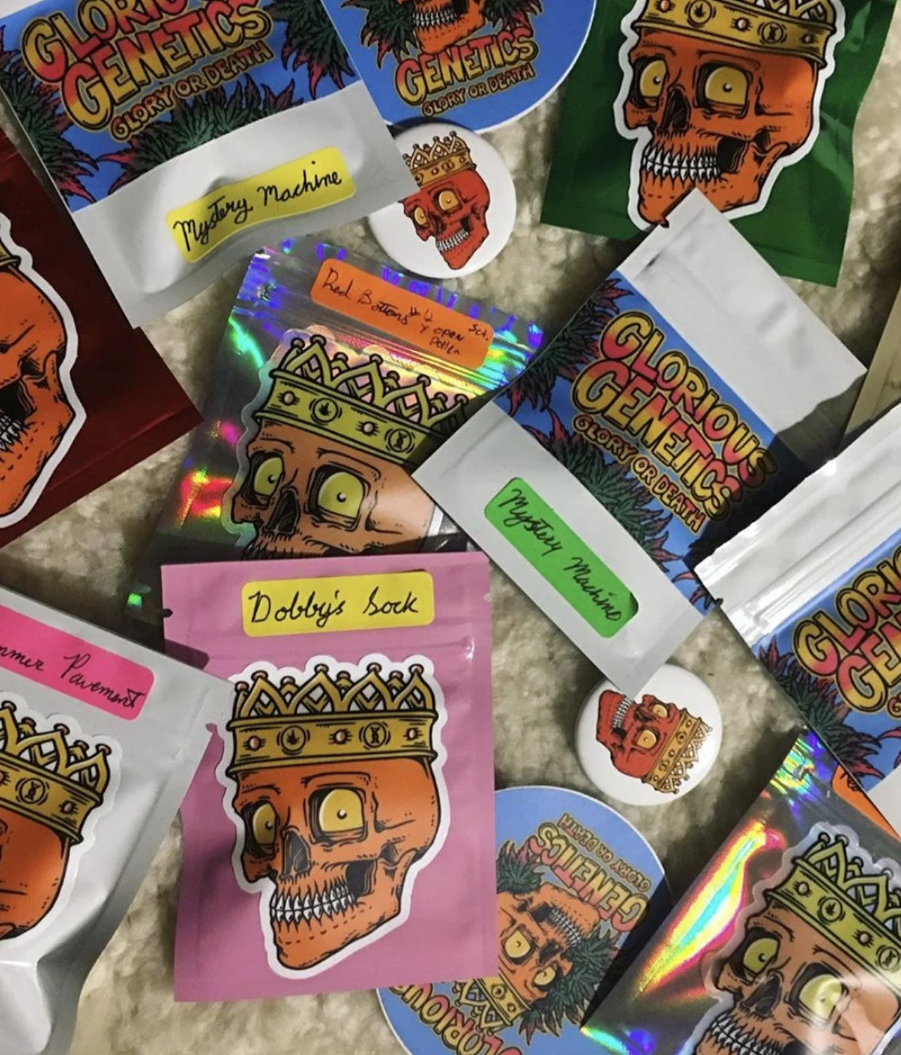 Glorious Genetics sticker pack illustration, picturing a red skull wearing a golden crown