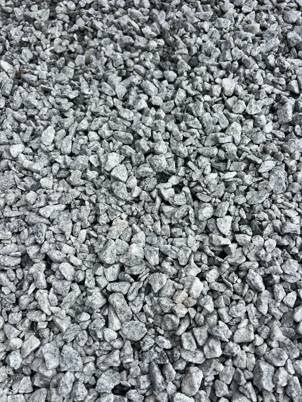 789 Stone Delivery | ⅜”–½” Washed Granite Gravel — Palmetto Sand