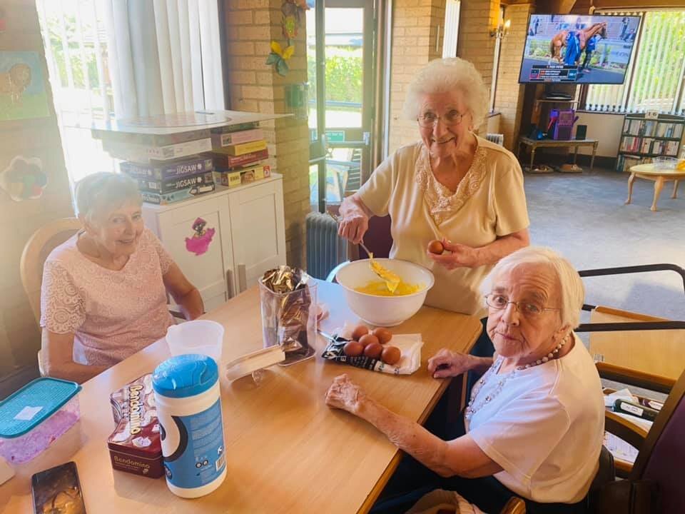 Bake Off at Dunniwood Lodge