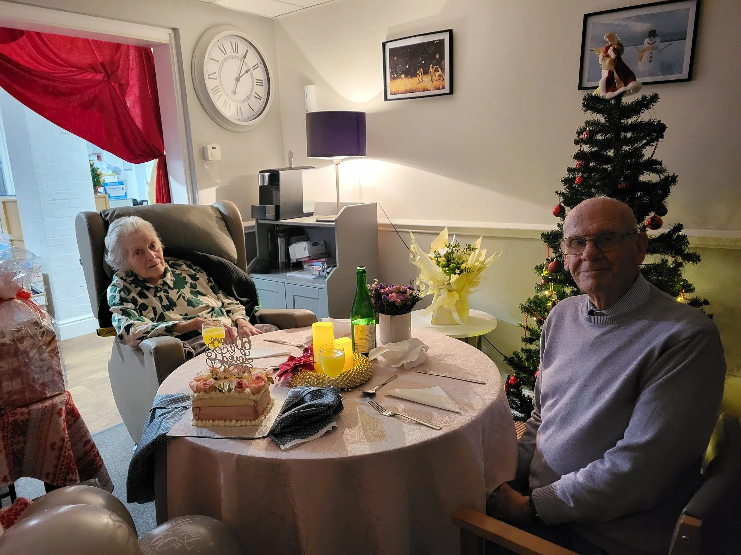 Celebrating 60 Years Together at Dunniwood Lodge