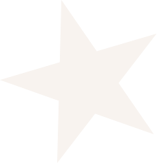 Weiße, fünfzackige Sternform auf weißem Hintergrund.