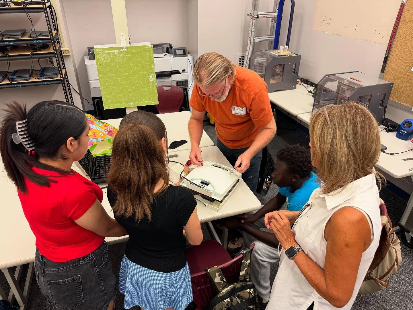 Jefferson Middle School hosts our first Fix it Fair for the year!