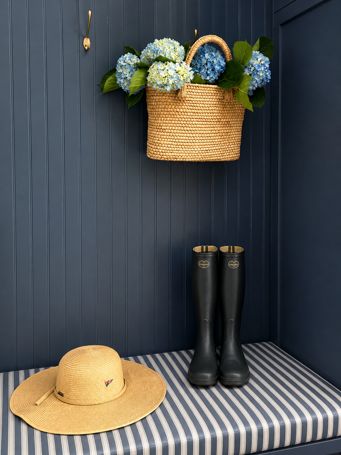 Amaya Residence Mudroom 5.png