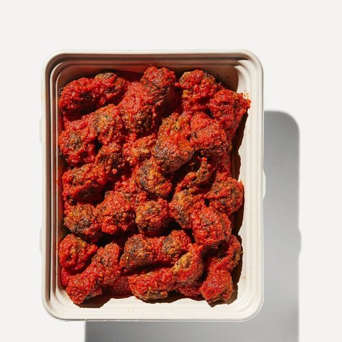 DIG Meatballs with Tomato Ragu Tray, featuring juicy meatballs in a rich tomato sauce.