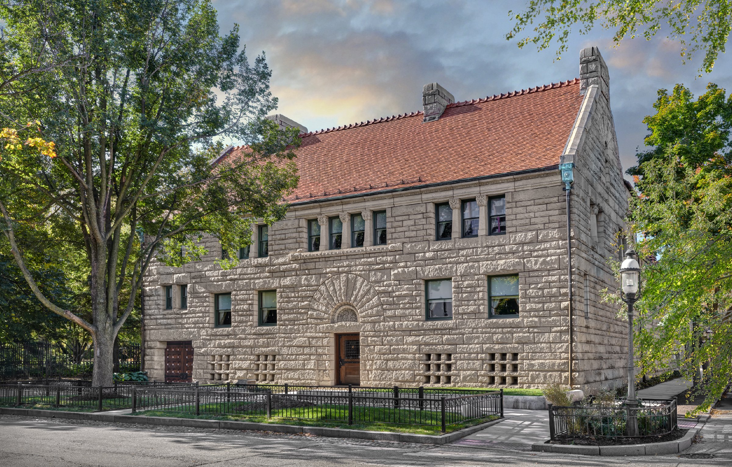 Photo by James Caulfield