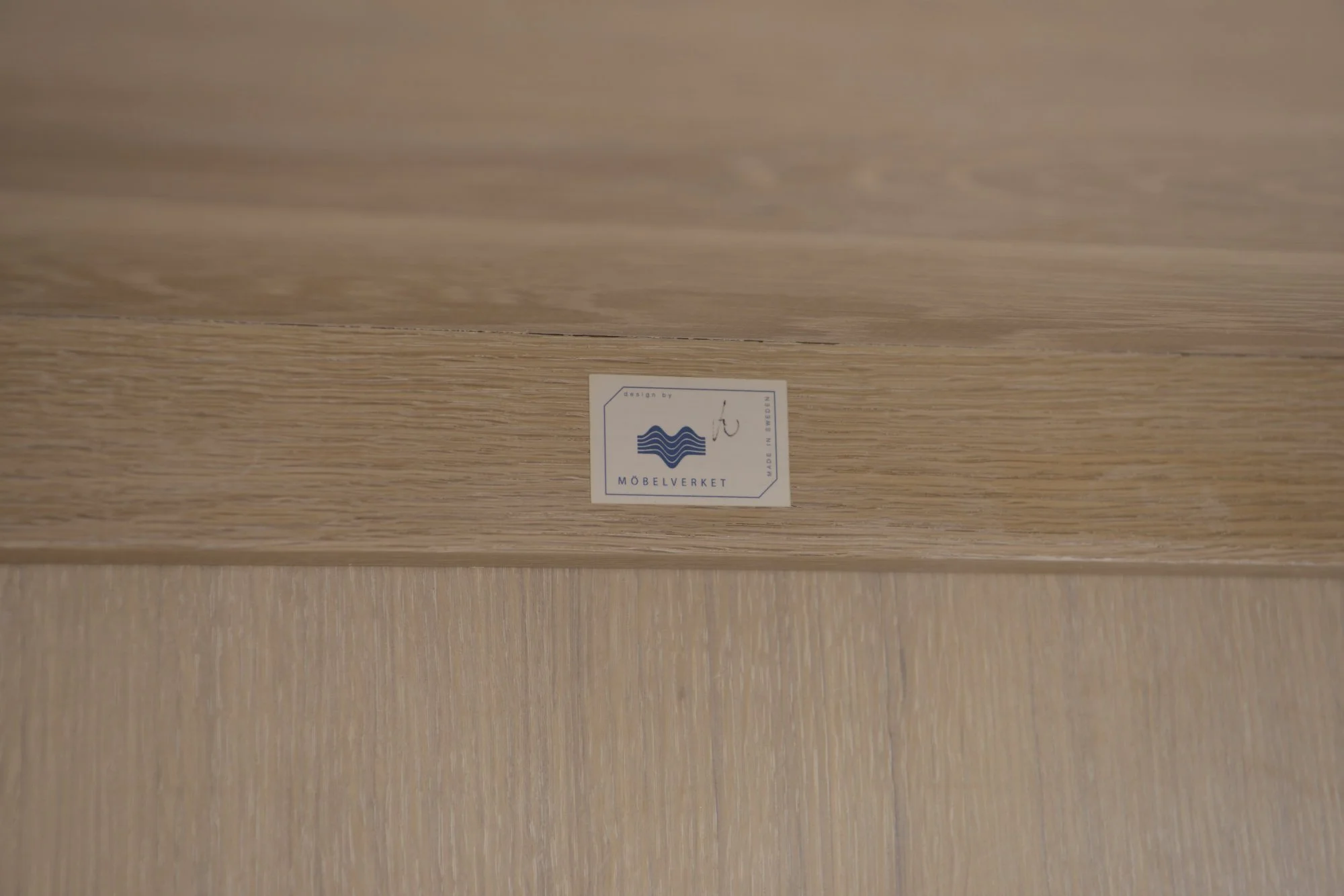 MV15-cabinet-oak-whitewash5.jpg