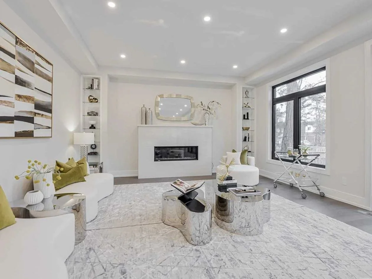 Beautiful house in North York #painted 🏡
⚪️ Silver Satin ⚪️

Need painters? You know who to call. 

Message today for a free quote 📲