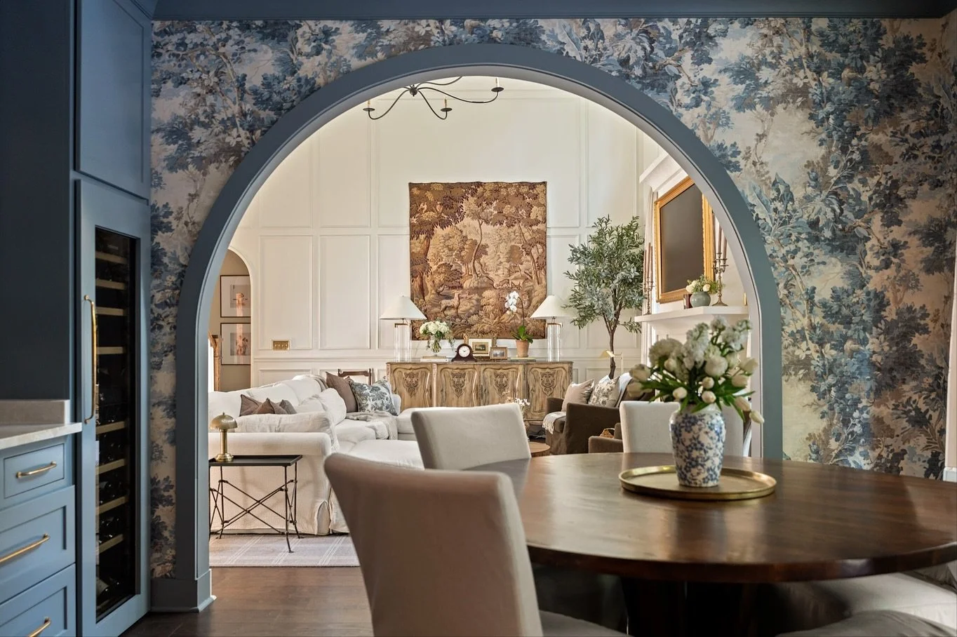 Warm, Timeless Design Coming Soon to Bellevue ☀️ $999,999

7177 Still Spring Hollow Drive, Nashville, TN 37221 4 Bed, 3.5 Bath 2935 SqFt 0.20 Acres
$999,999
 ✨ The heart of the home is a fully renovated kitchen made for entertaining ✨ Taj Mahal quart