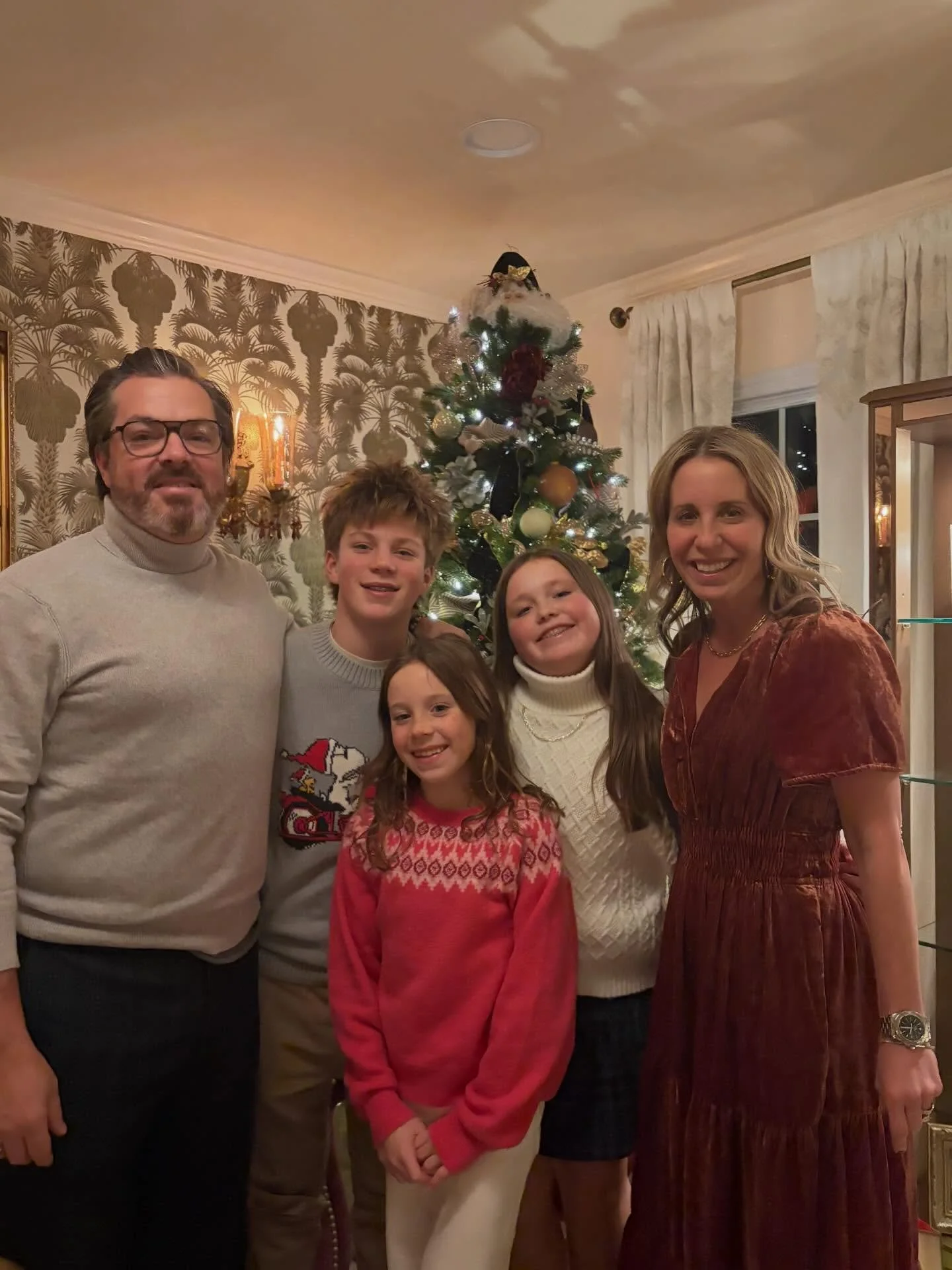 Merry Christmas 🎄 from our family to yours ❤️