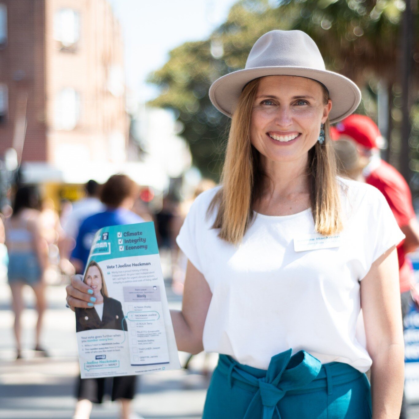 The first day of pre-poll ✅ Thank you to all the wonderful volunteers braving the heat to hand out how-to-vote cards.

Early voting starts again on Monday at 8:30am at
📍 St Matthew's Church, Manly
📍 27-33 Oaks Avenue, Dee Why
📍 145 Pittwater Rd, B