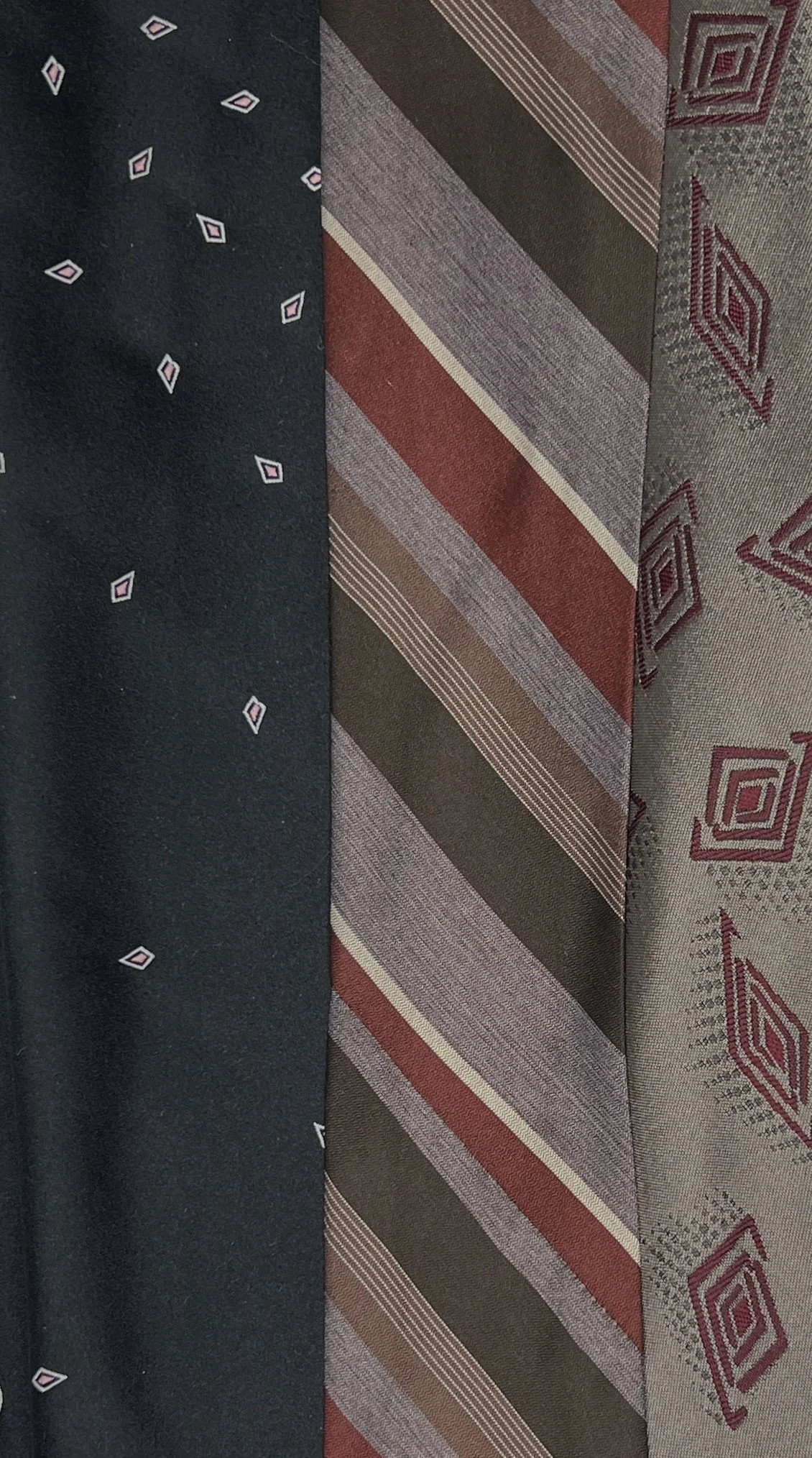 Scarf Maroon Black 2.jpg