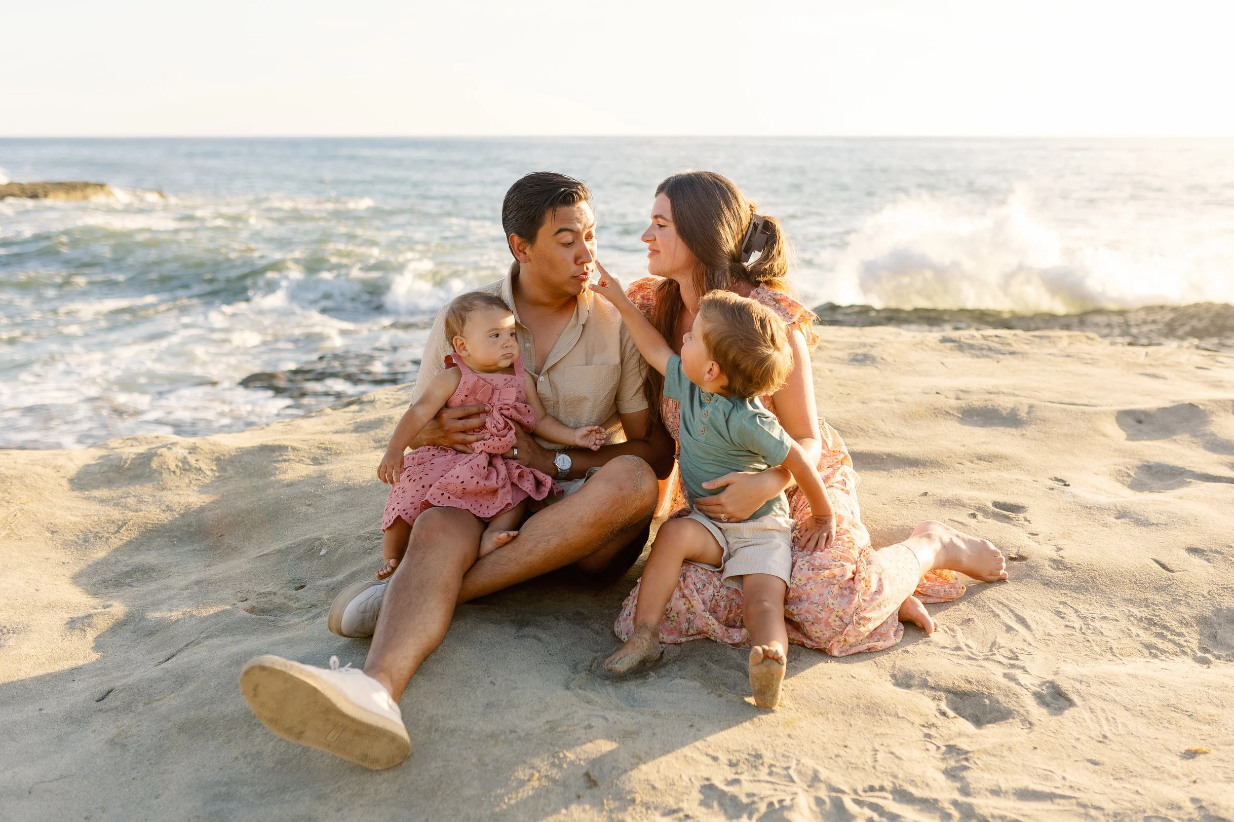 Why a San Diego Beach Family Photoshoot Is Pure Magic&nbsp;