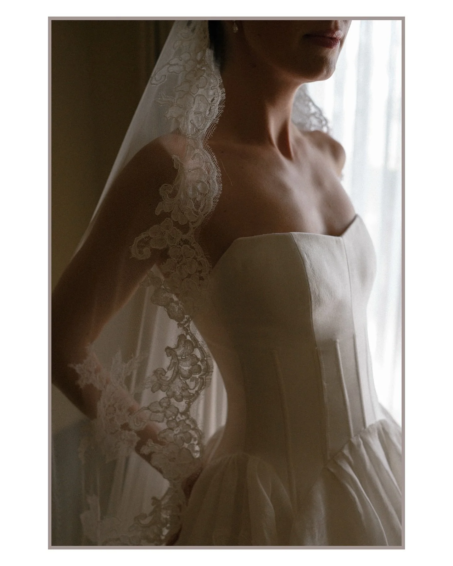 an elegant blend of film &amp; digital imagery that is deeply felt.

venue @lodgetorreypinesweddings 
photo @kristinpiteophoto 
planning @elle_events_co 
floral @flowersannettegomez 
dress @daniellefrankelstudio 
hmua @kcwitkamp
rentals @tbdsandiego

