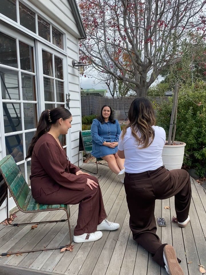A little peek at what May looked like at Have &amp; Hold:

1.&nbsp; BTS content days with the @sheandiskinco dream team

2.&nbsp;I spy a new team member&nbsp;👀&nbsp;(soon to be revealed)

3. Googling State of Origin info for an interstate client (Ta