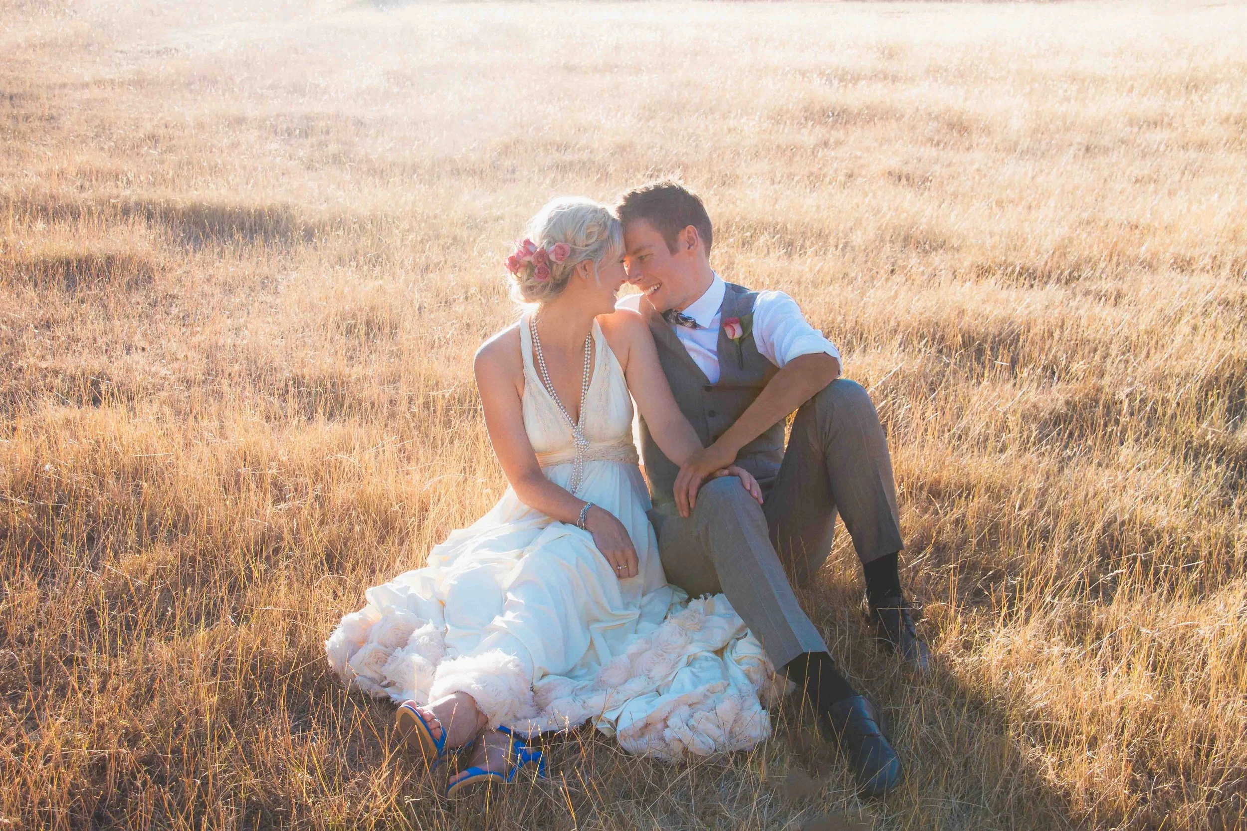 Wedding couple — Vibrant Creations Photography