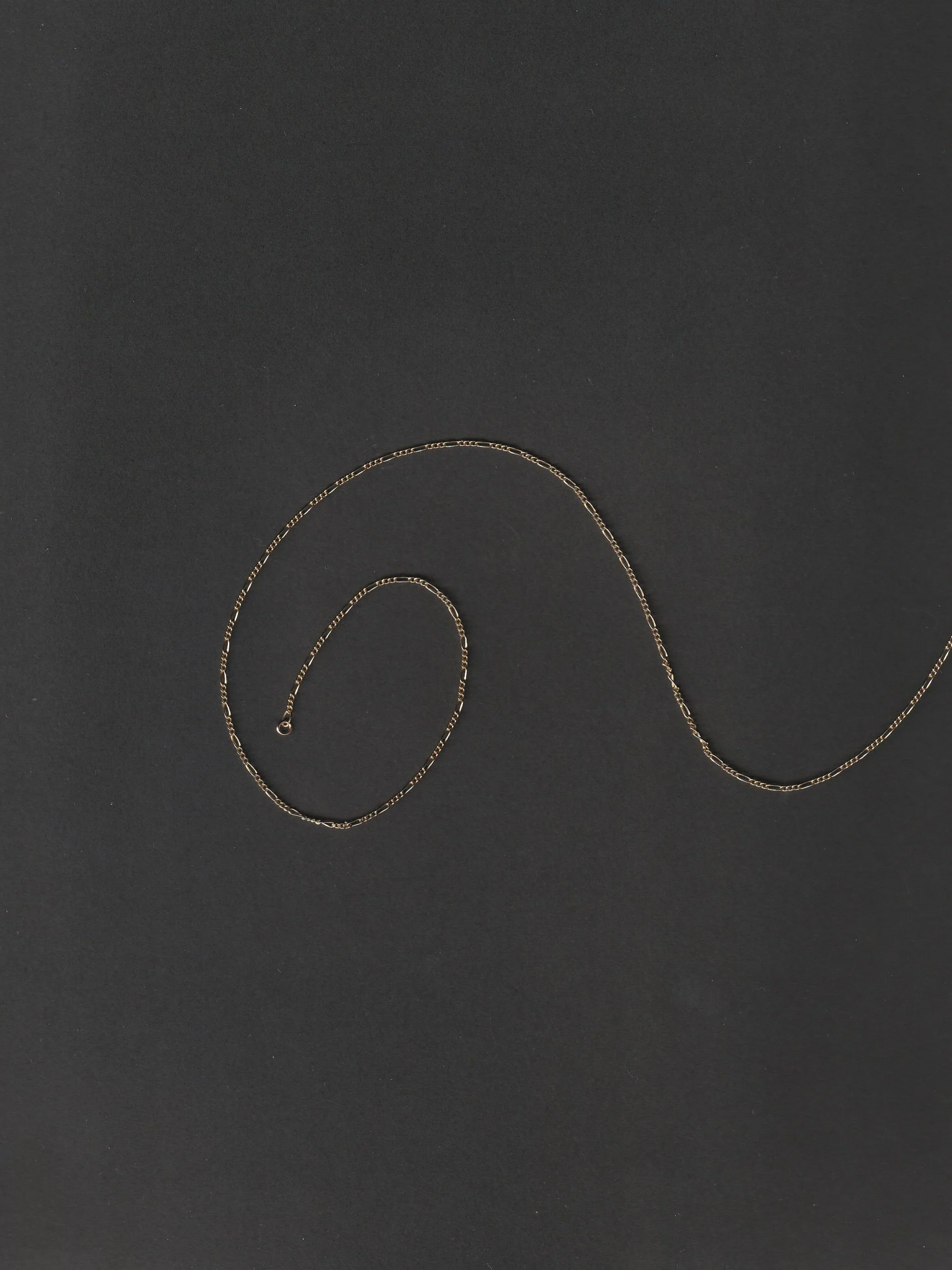 Fine Stacking Chains crafted for everyday wear. Available in 3 standard lengths; contact us for custom lengths.

#goldfilled #goldfilledjewellery #smalbusiness #solidgold