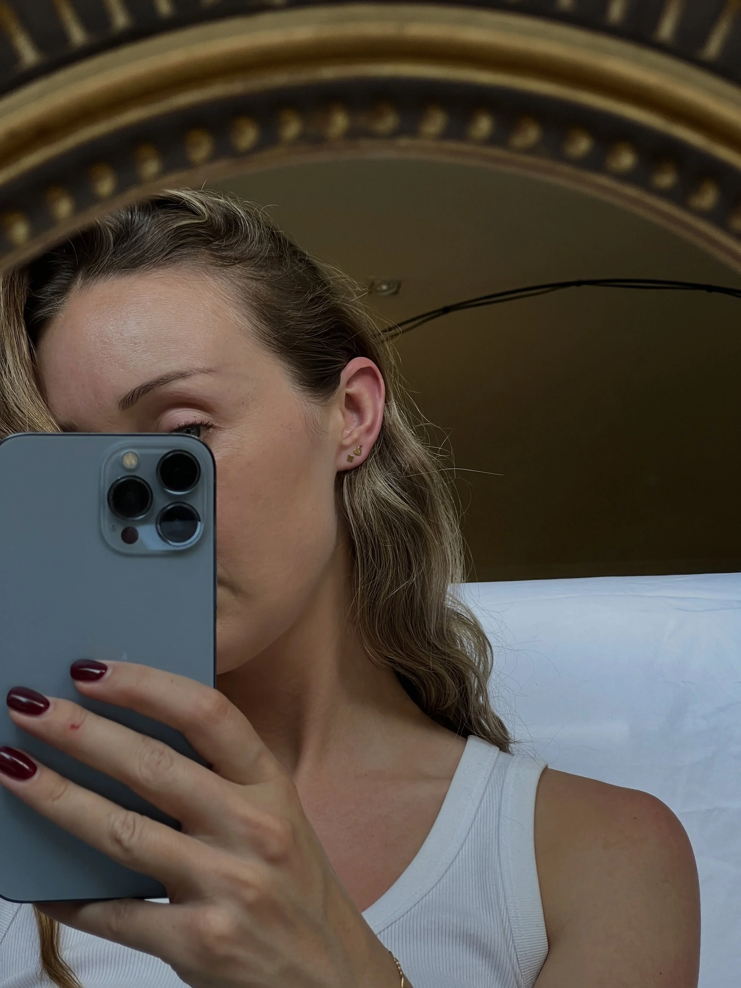 A tiny, threaded flatback stud that features a double-sided design. Each stud is made up of two ends, a threaded post and a matching threaded back. 

Meticulously crafted to screw smoothly and securely in place in any ear piercing.

Get 10% off your 