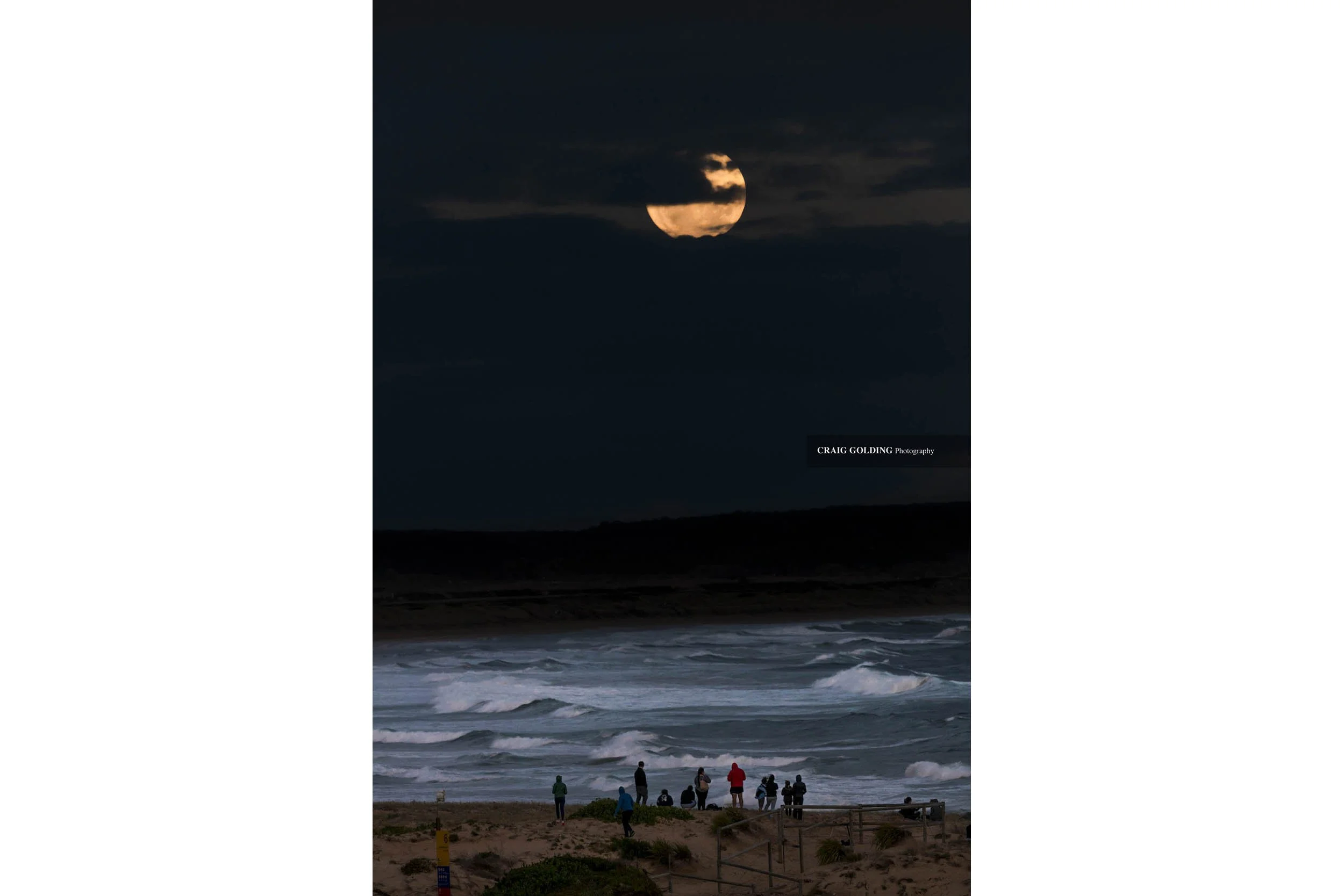 Supermoon over Cronulla.